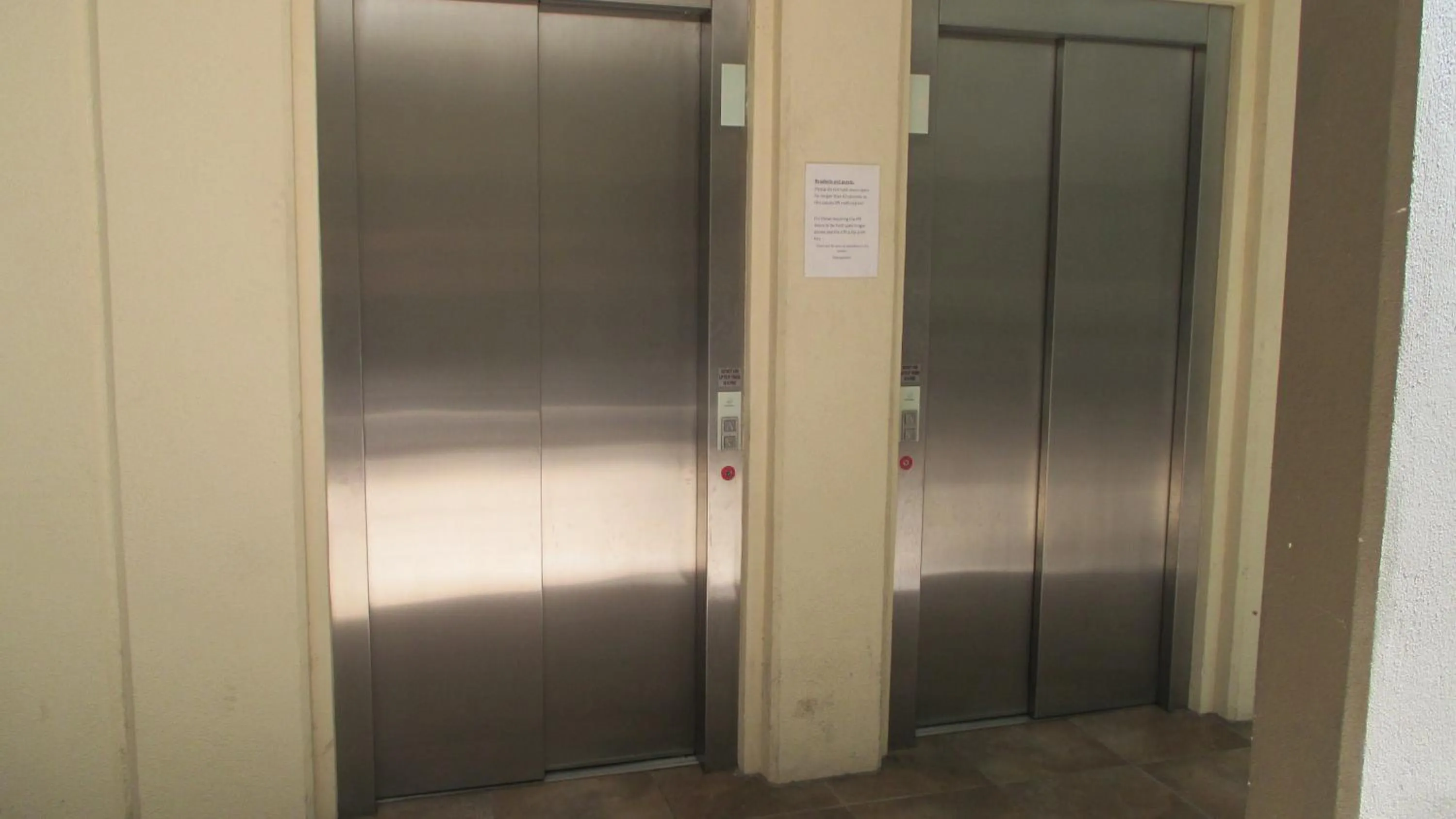 Lobby or reception in Edge Apartments Cairns