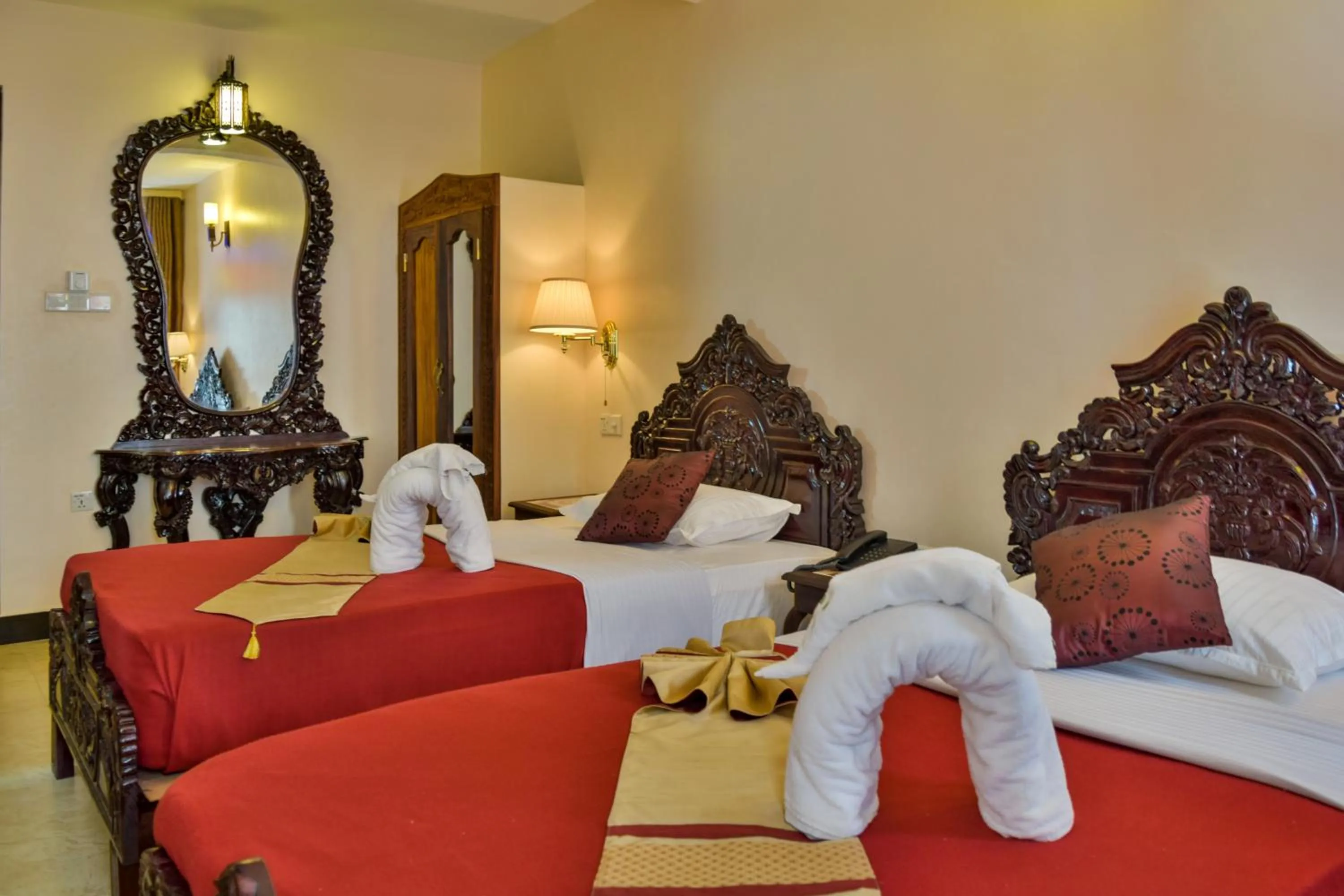Bed in Tembo Palace Hotel