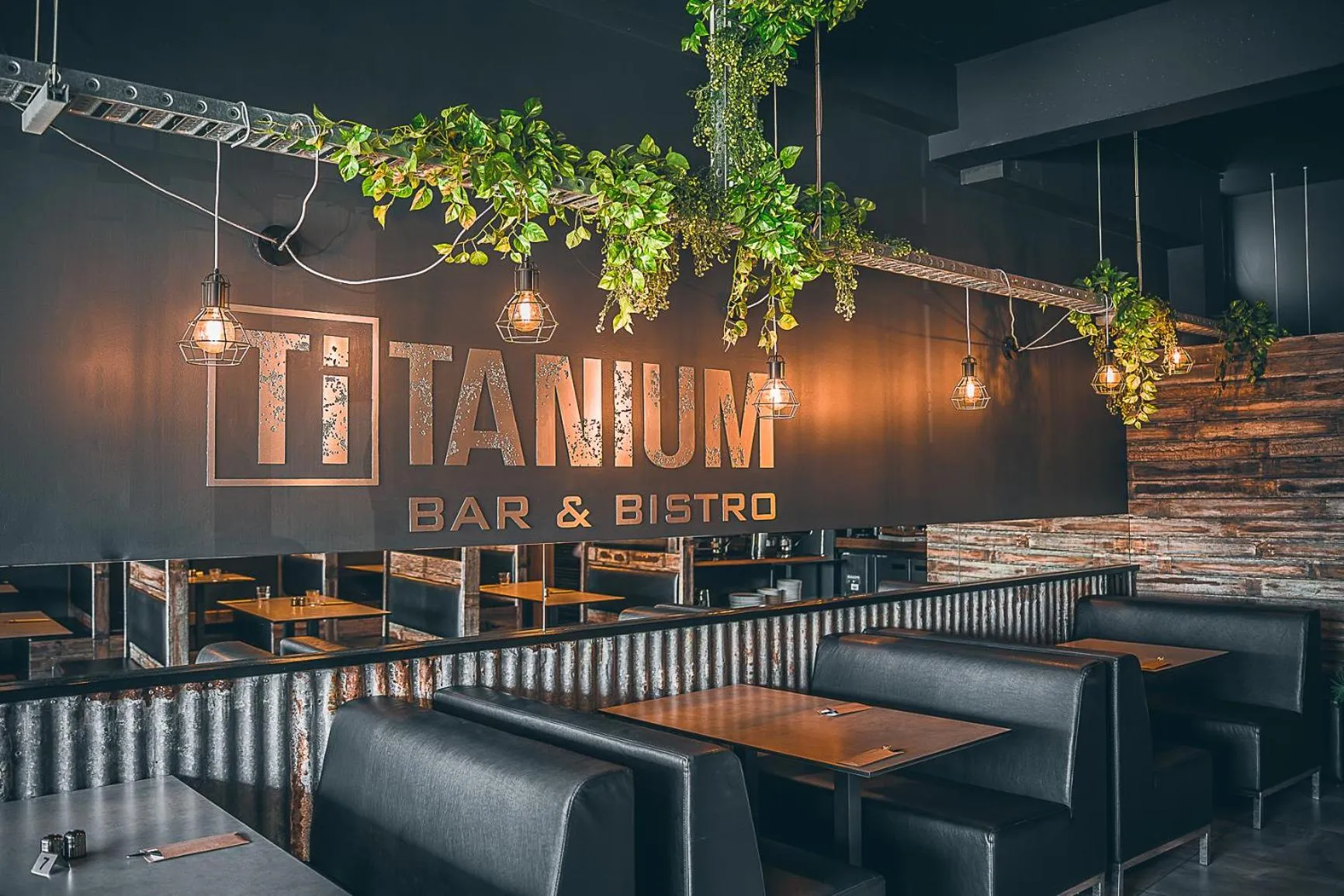 Restaurant/places to eat in Hotel Launceston