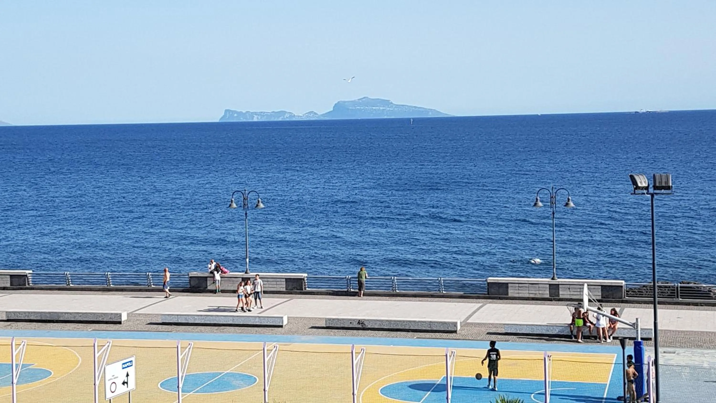 Photo of the whole room in B&B del Mare