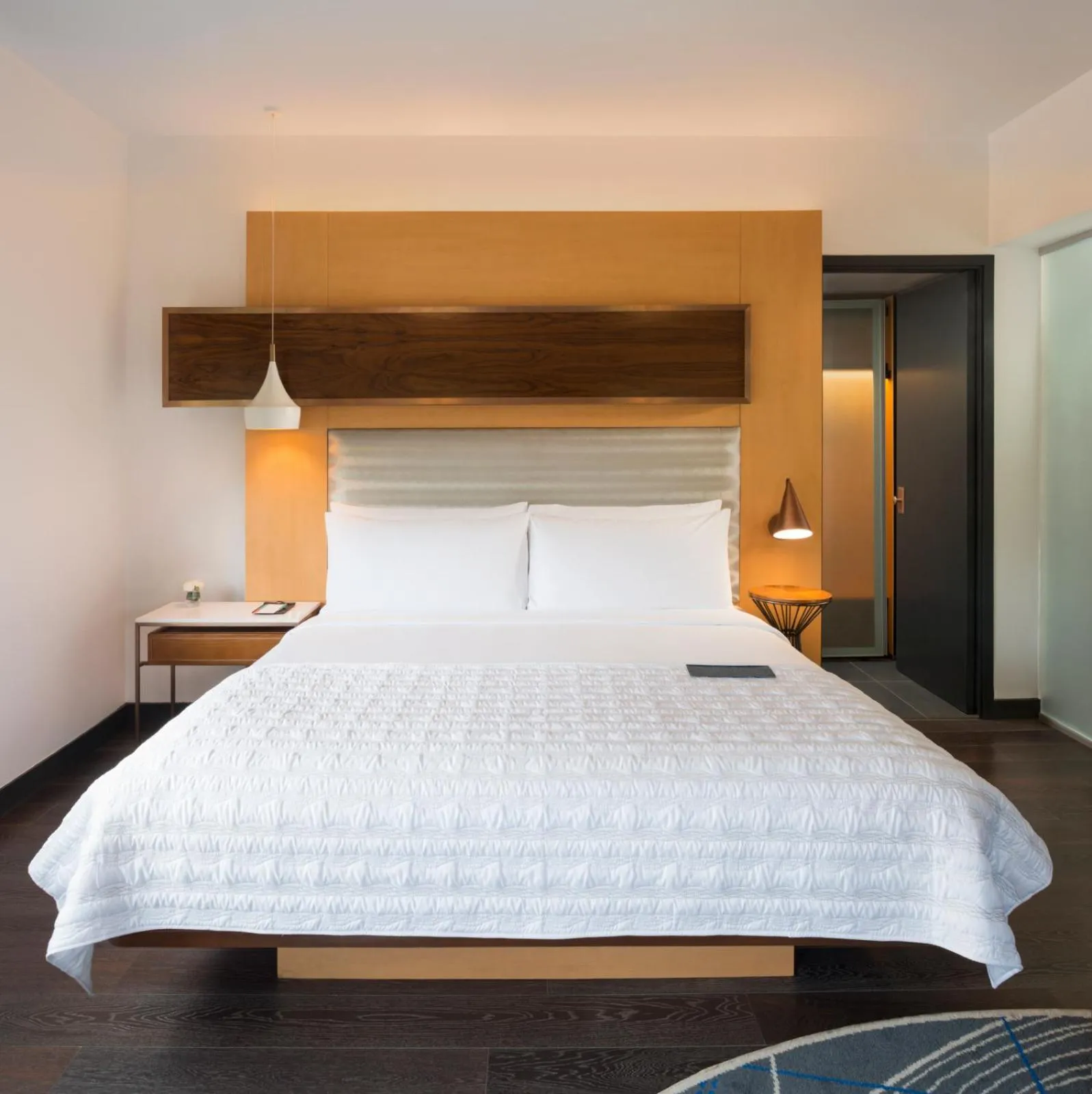 Bed in Le Meridien Goa, Calangute