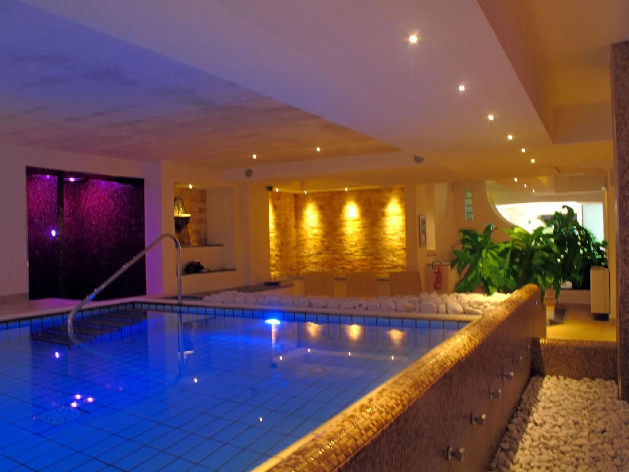 Swimming pool in Hotel Ambasciatori