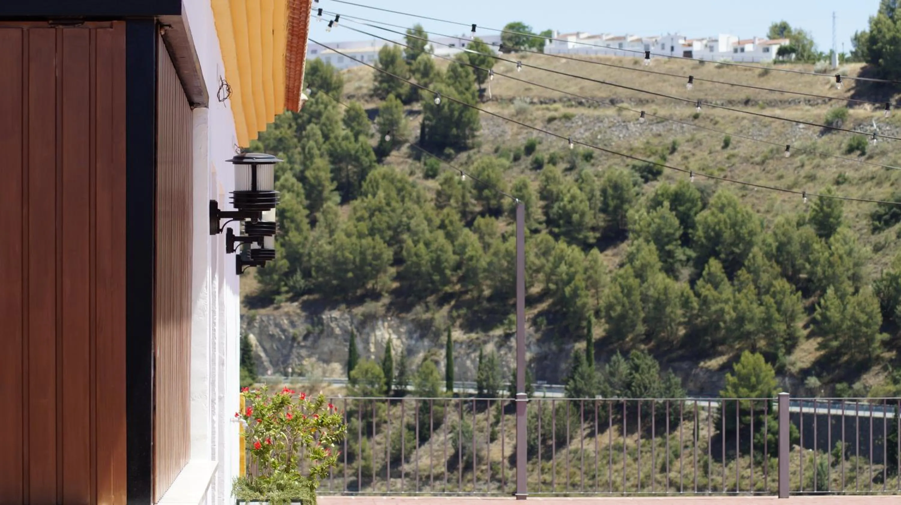 Restaurant/places to eat in Caserio de Iznájar