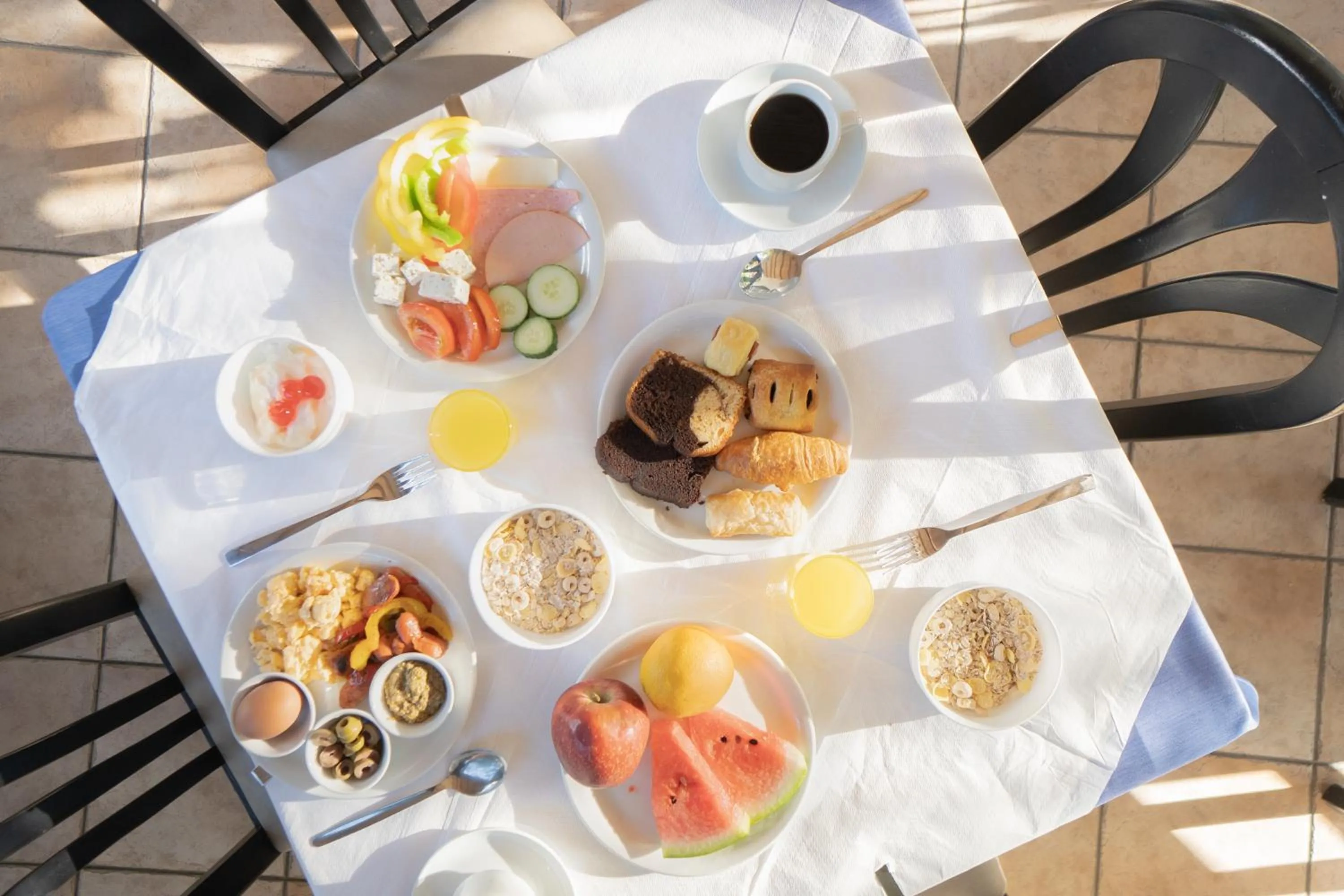 Restaurant/places to eat in Gorgona Hotel