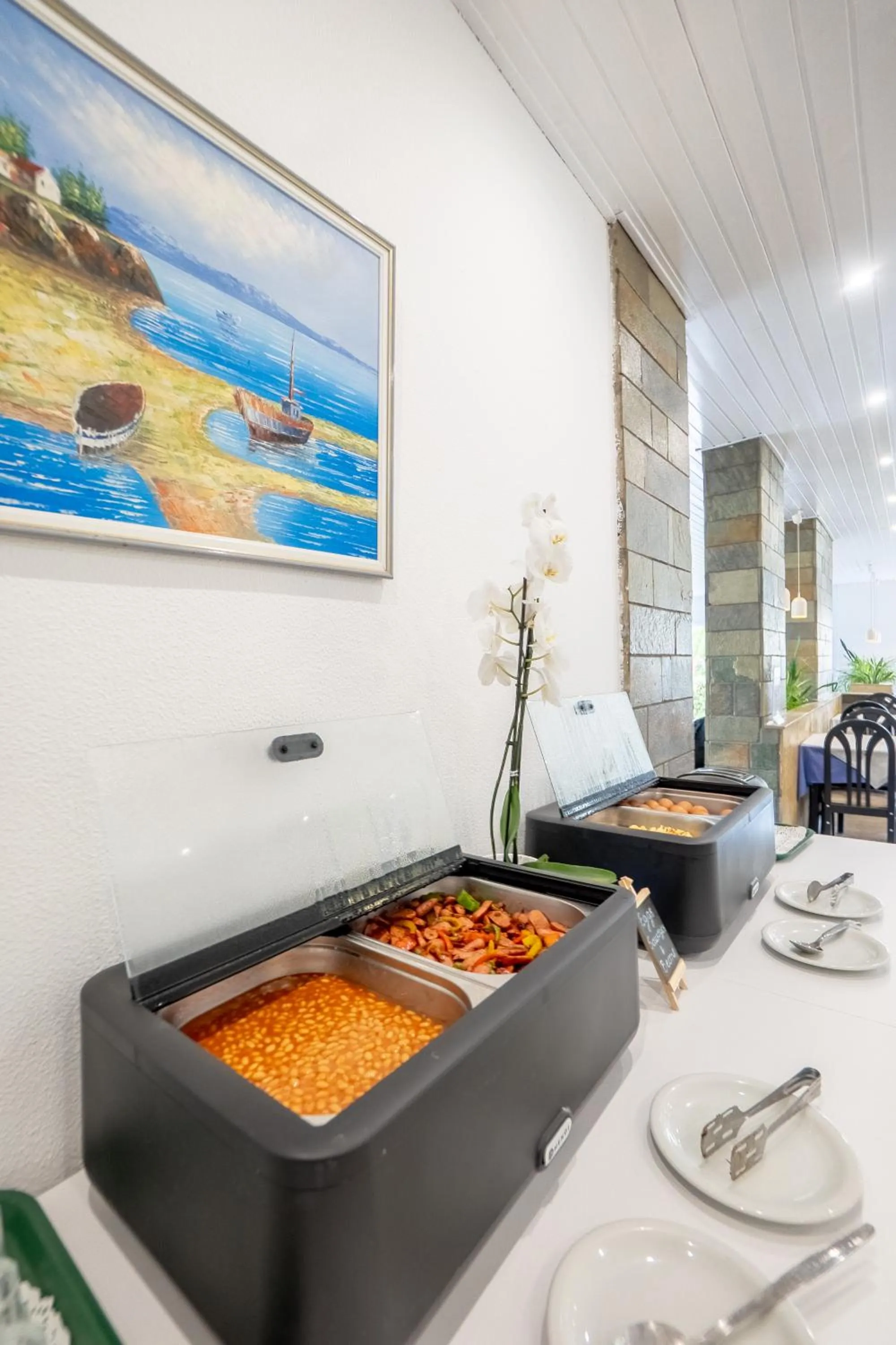 Restaurant/places to eat in Gorgona Hotel