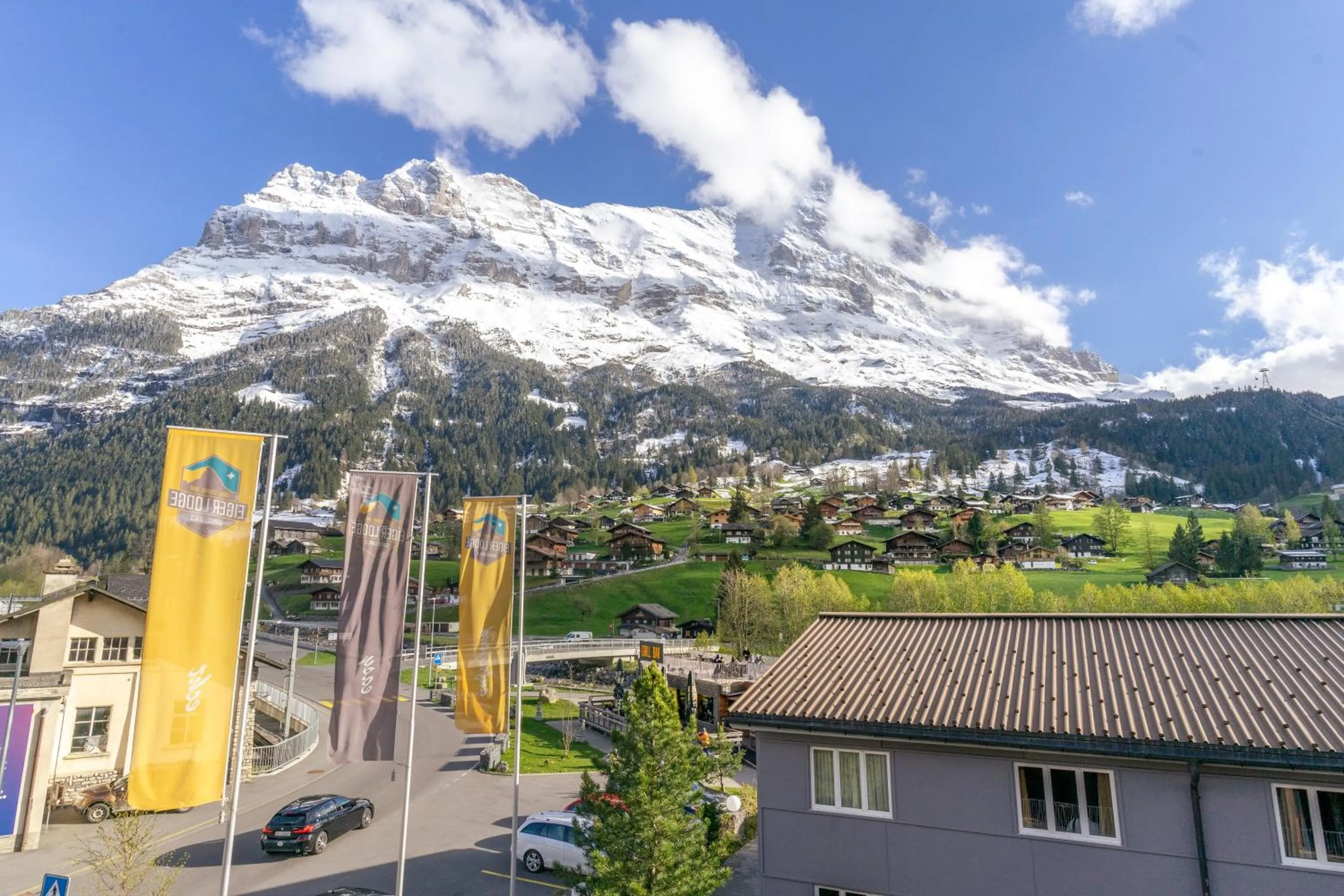 Property building in Eiger Lodge Easy