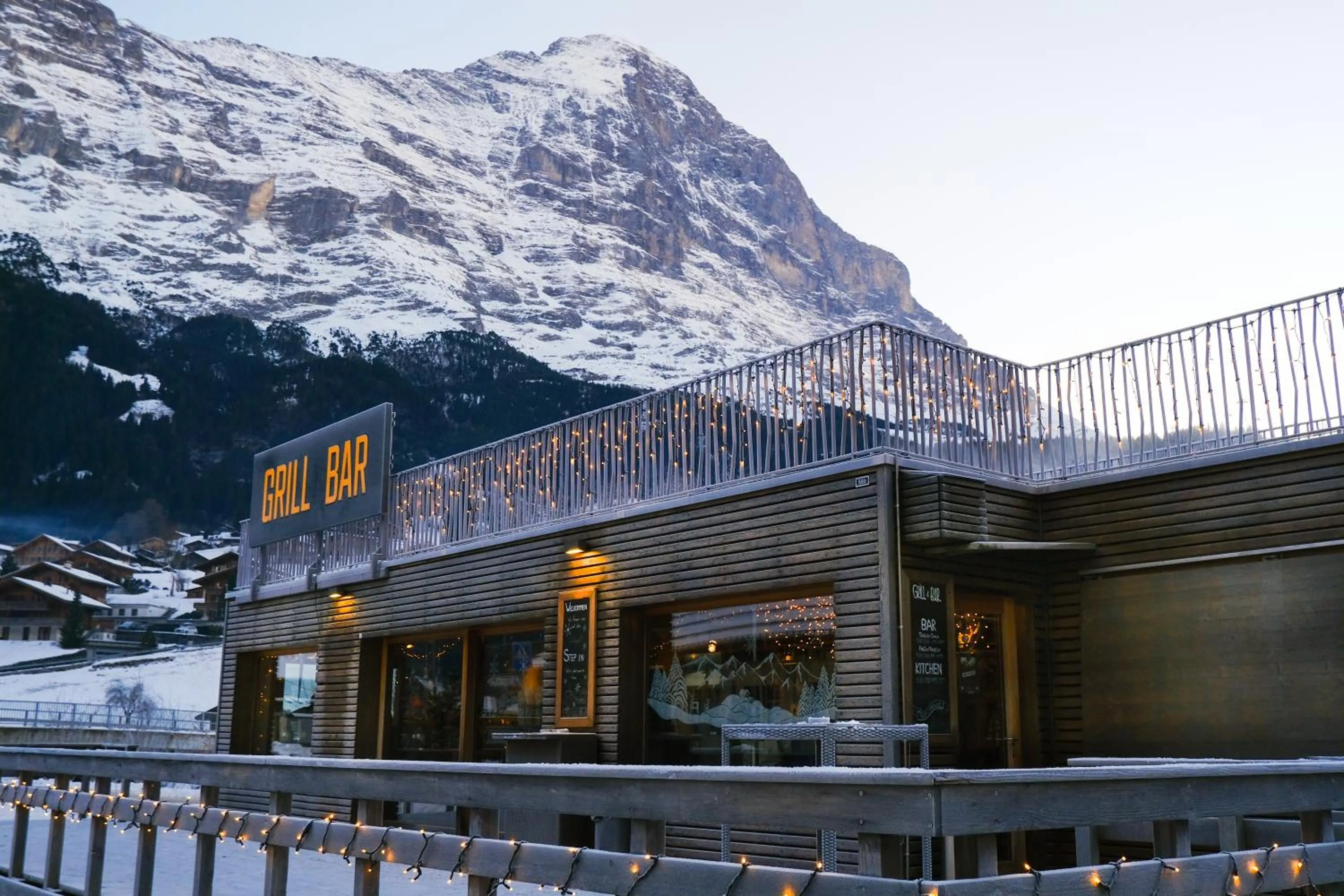 Restaurant/places to eat in Eiger Lodge Easy
