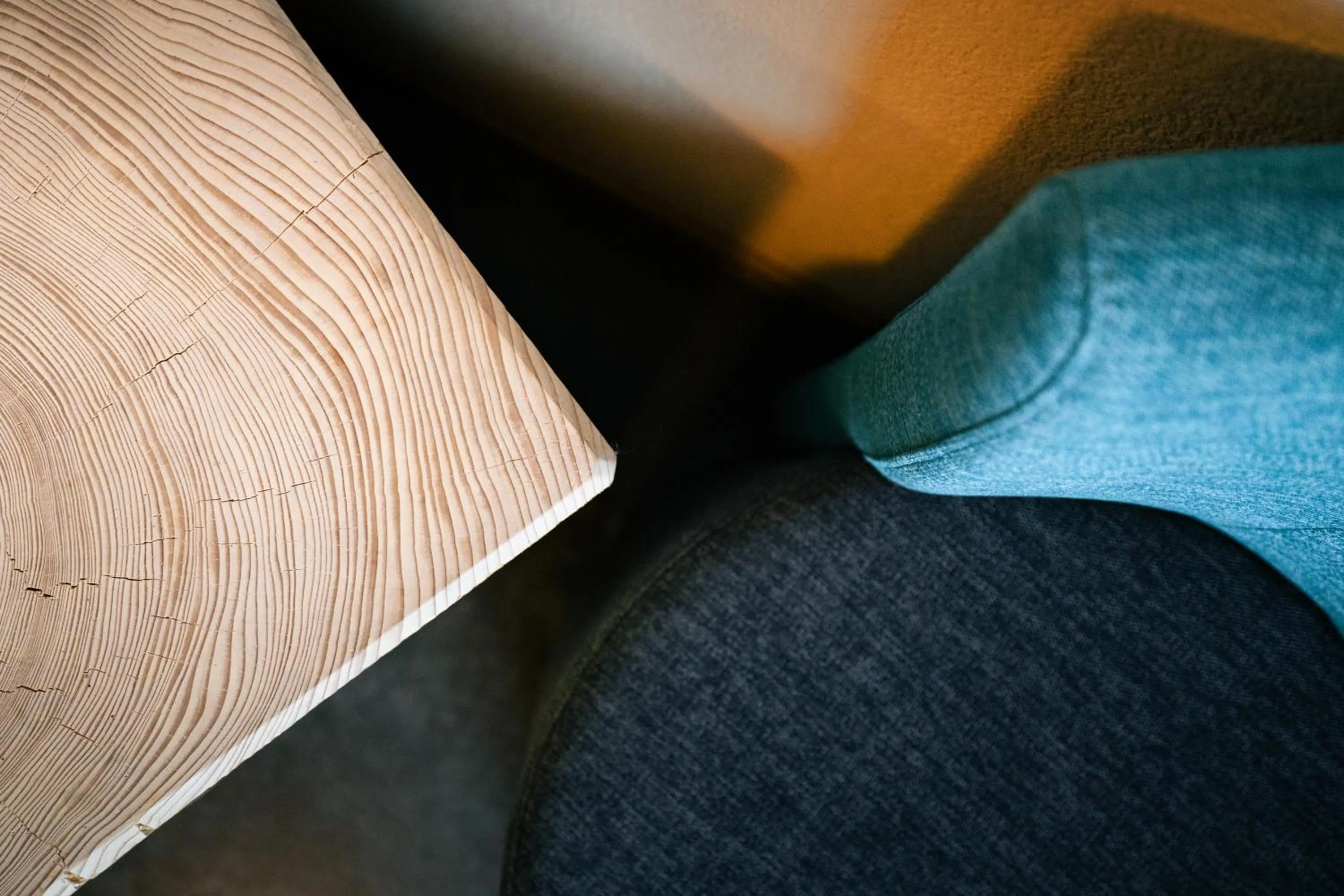 Seating area in Eiger Lodge Easy