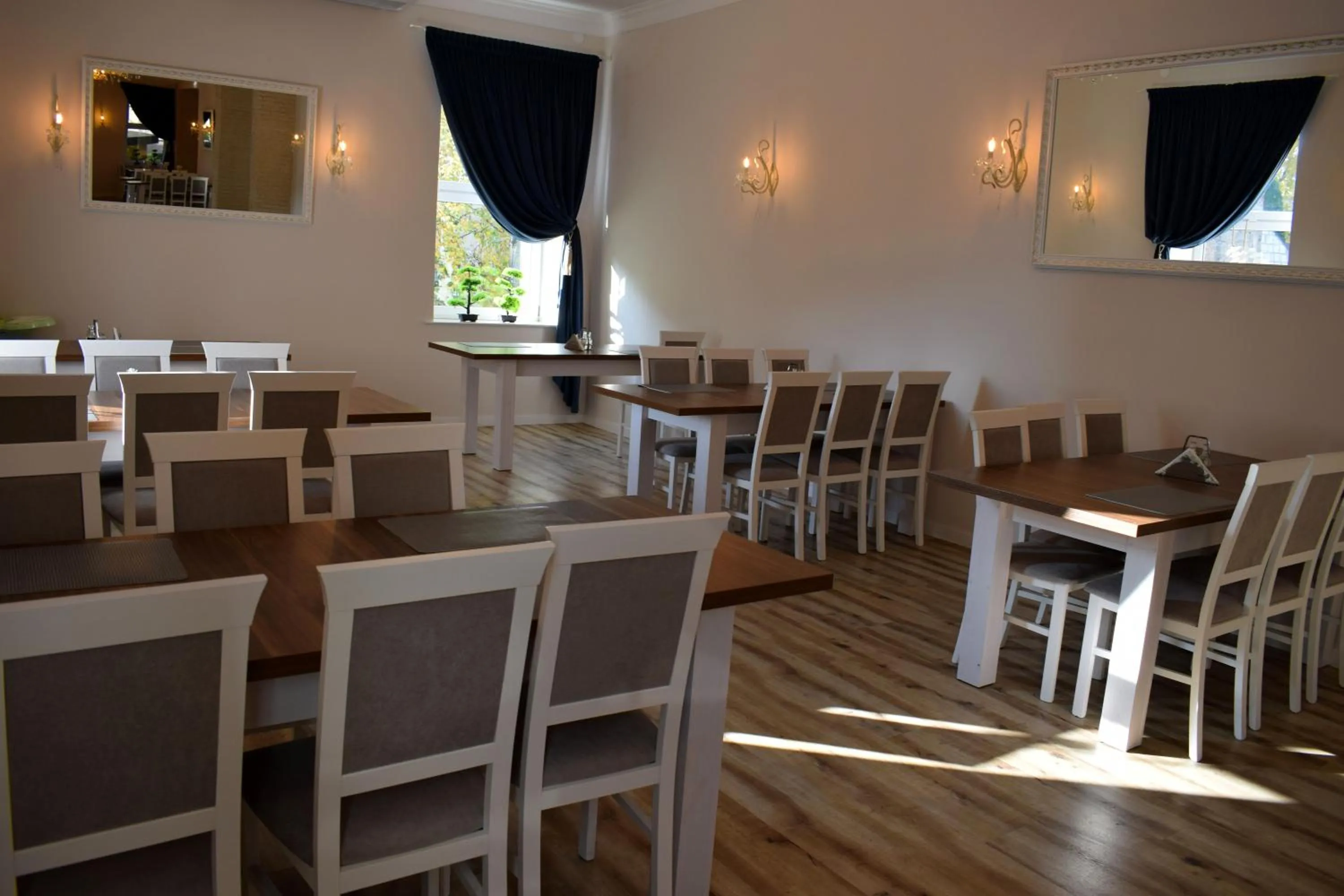 Sepia Restauracja & Noclegi