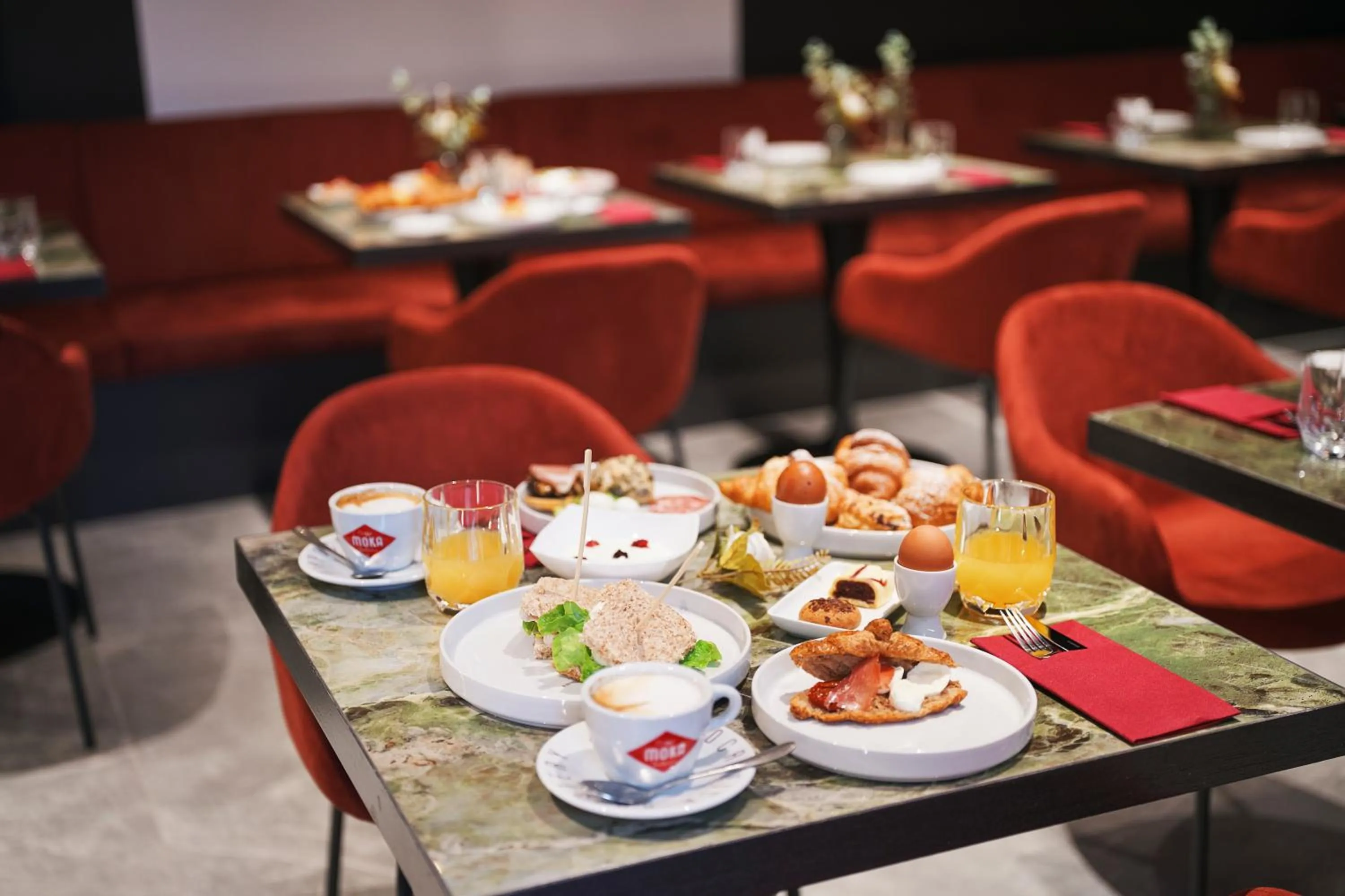 Food and drinks in Albergo Pompei Valley - Boutique Hotel