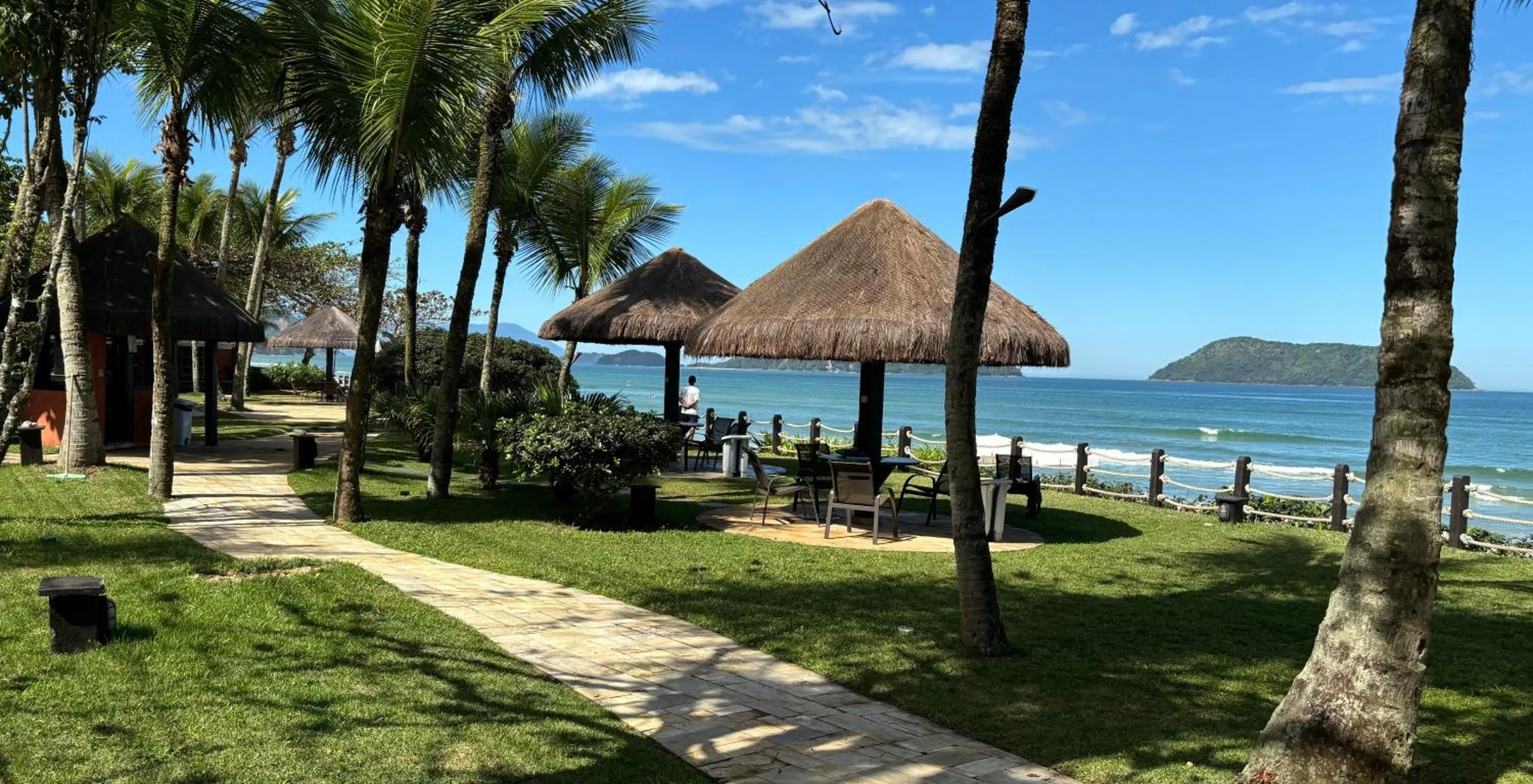 Natural landscape in Juquehy - Condomínio de Frente para o Mar - Piscina Aquecida - Quadra de Tenis