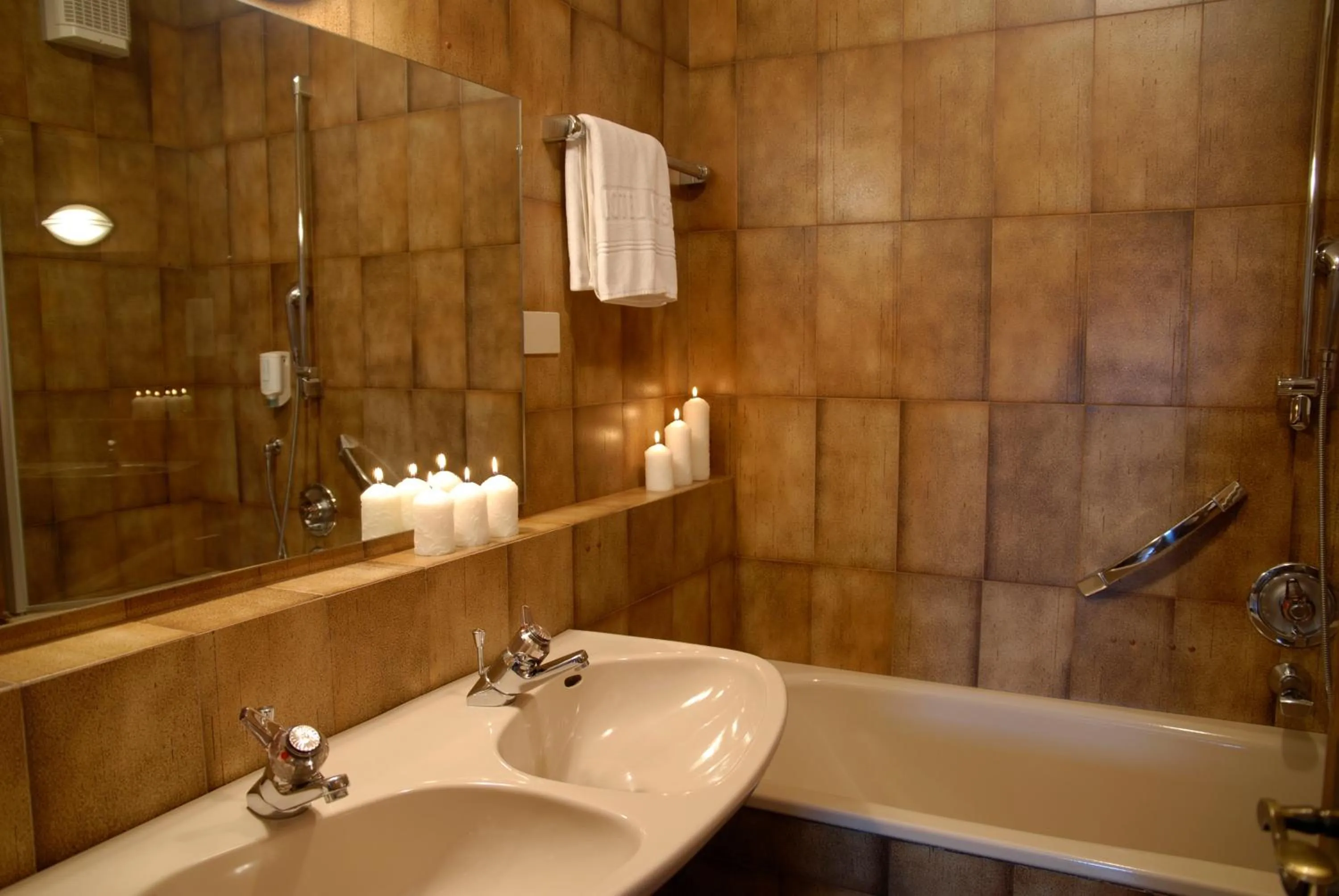 Bathroom in Residence Tolderhof - OlangCard included