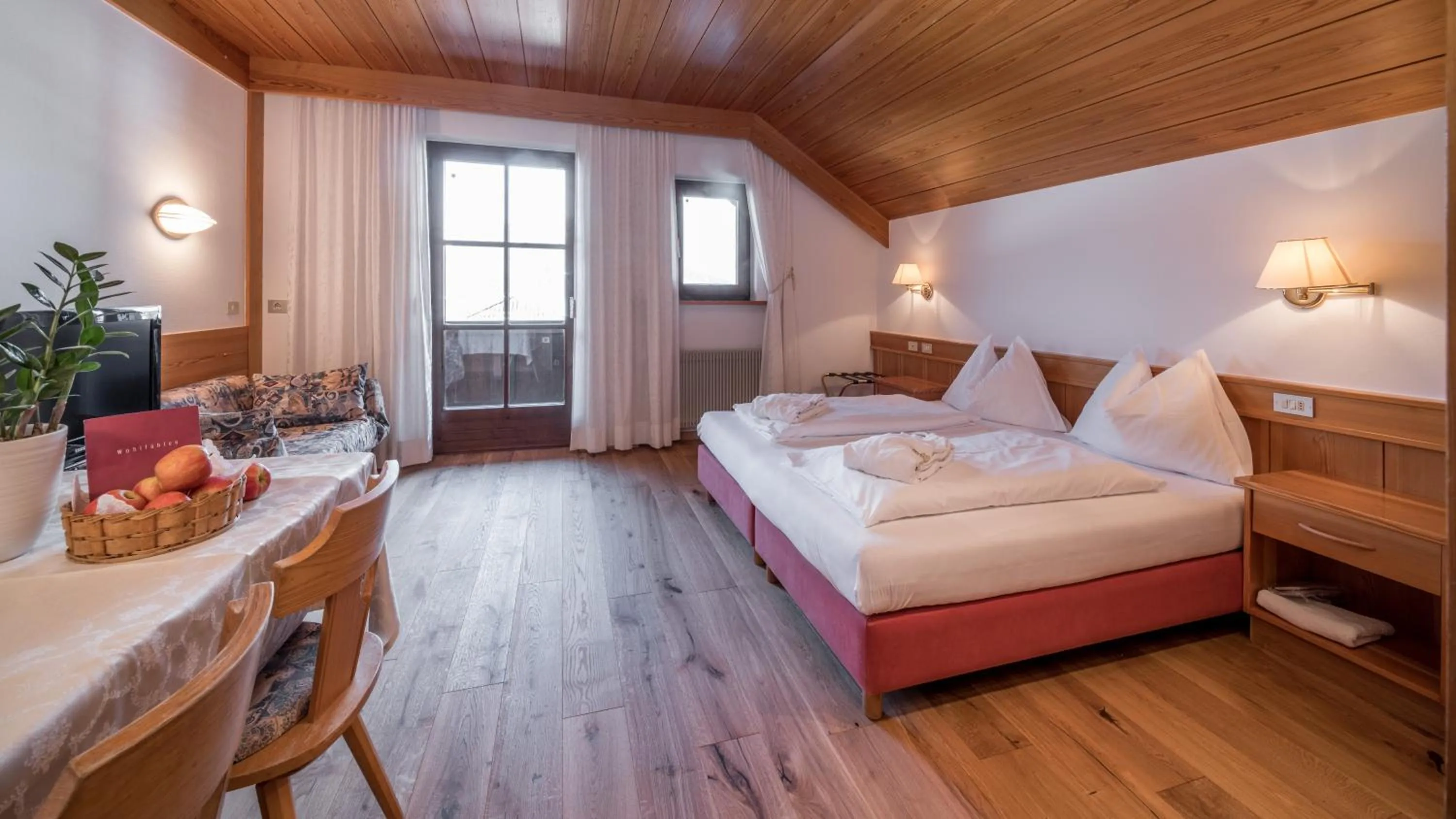 Bedroom, Bed in Residence Tolderhof - OlangCard included