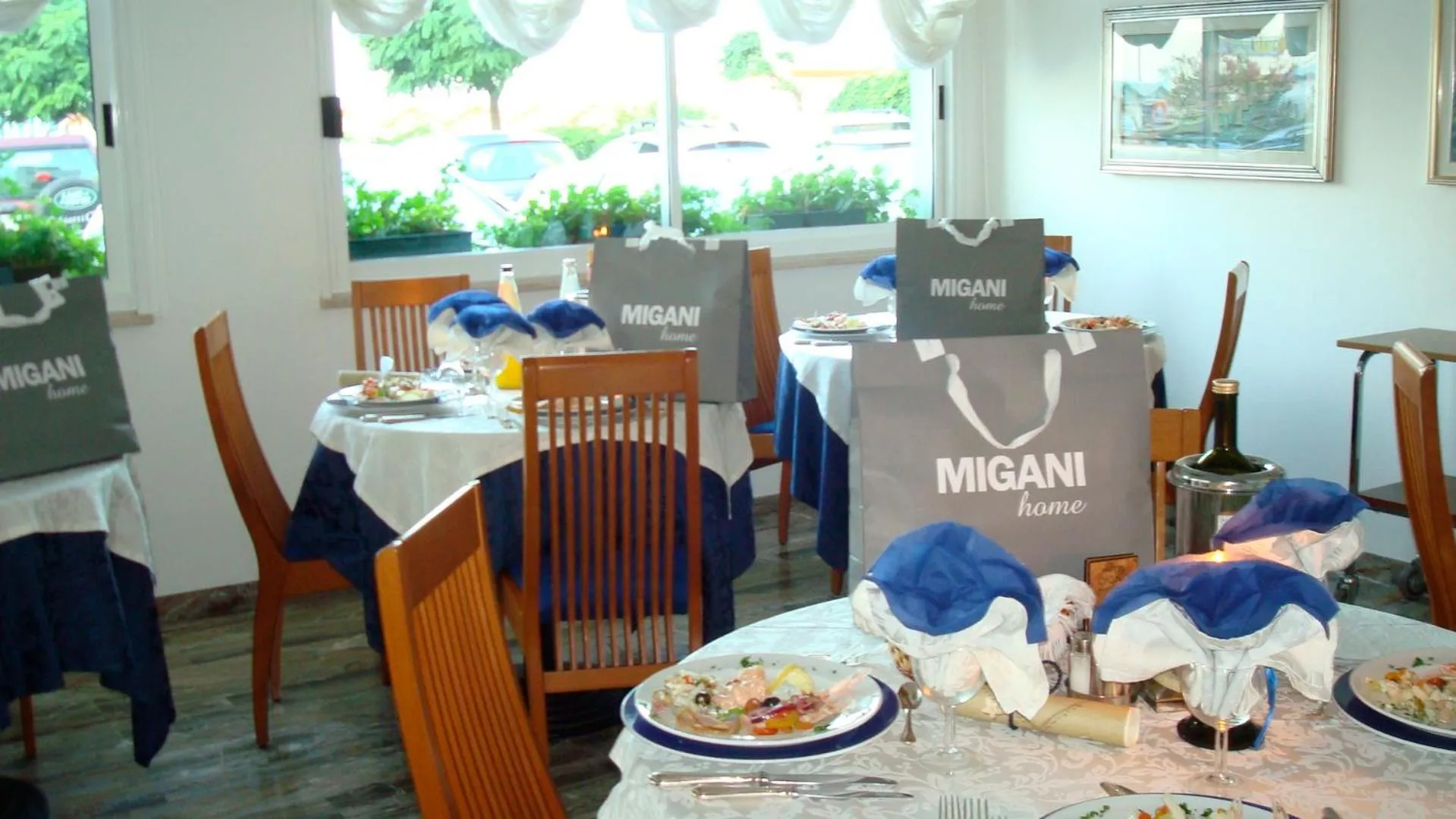 Restaurant/places to eat in Hotel Cigno D'Oro