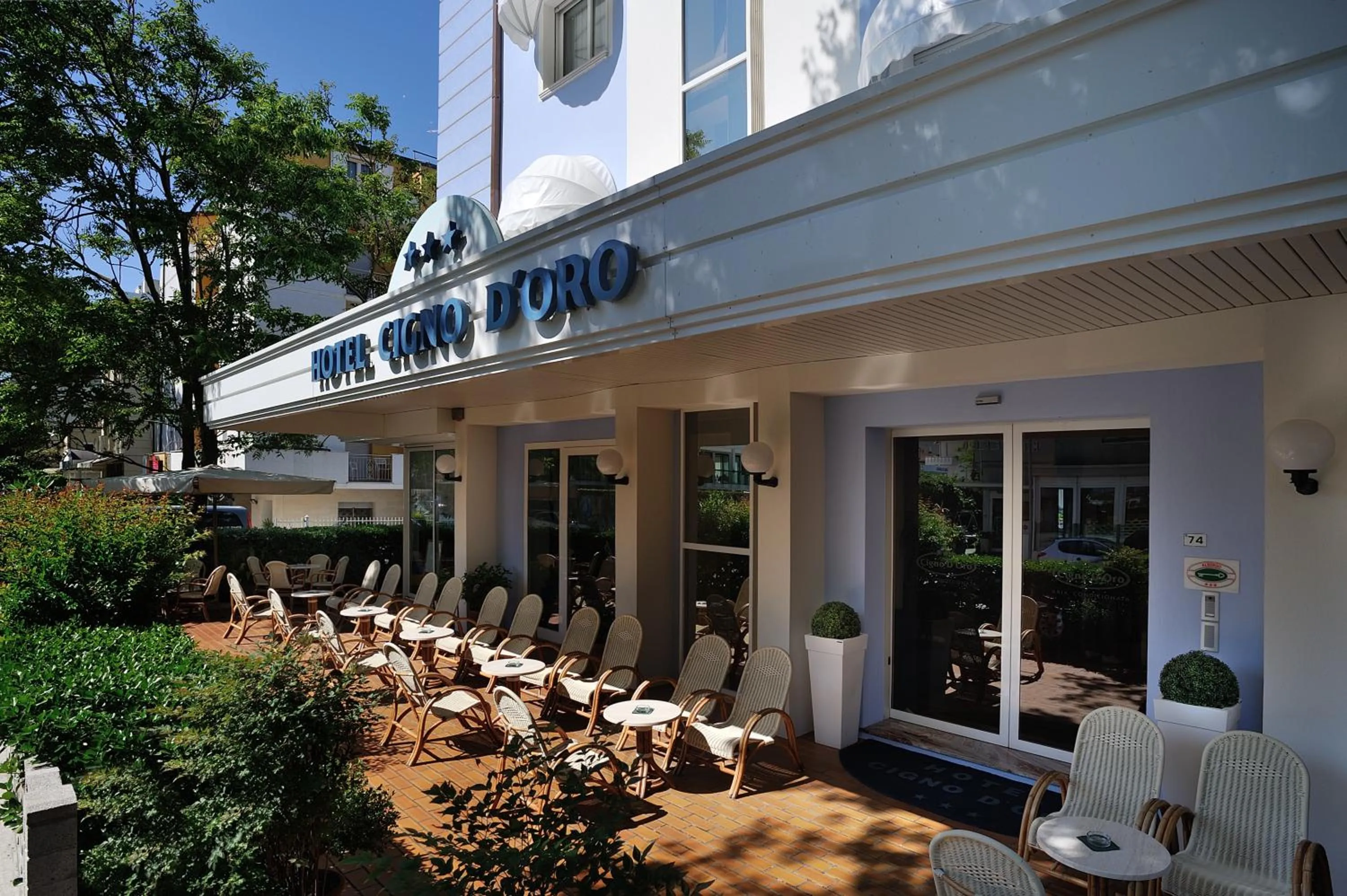 Property logo or sign in Hotel Cigno D'Oro