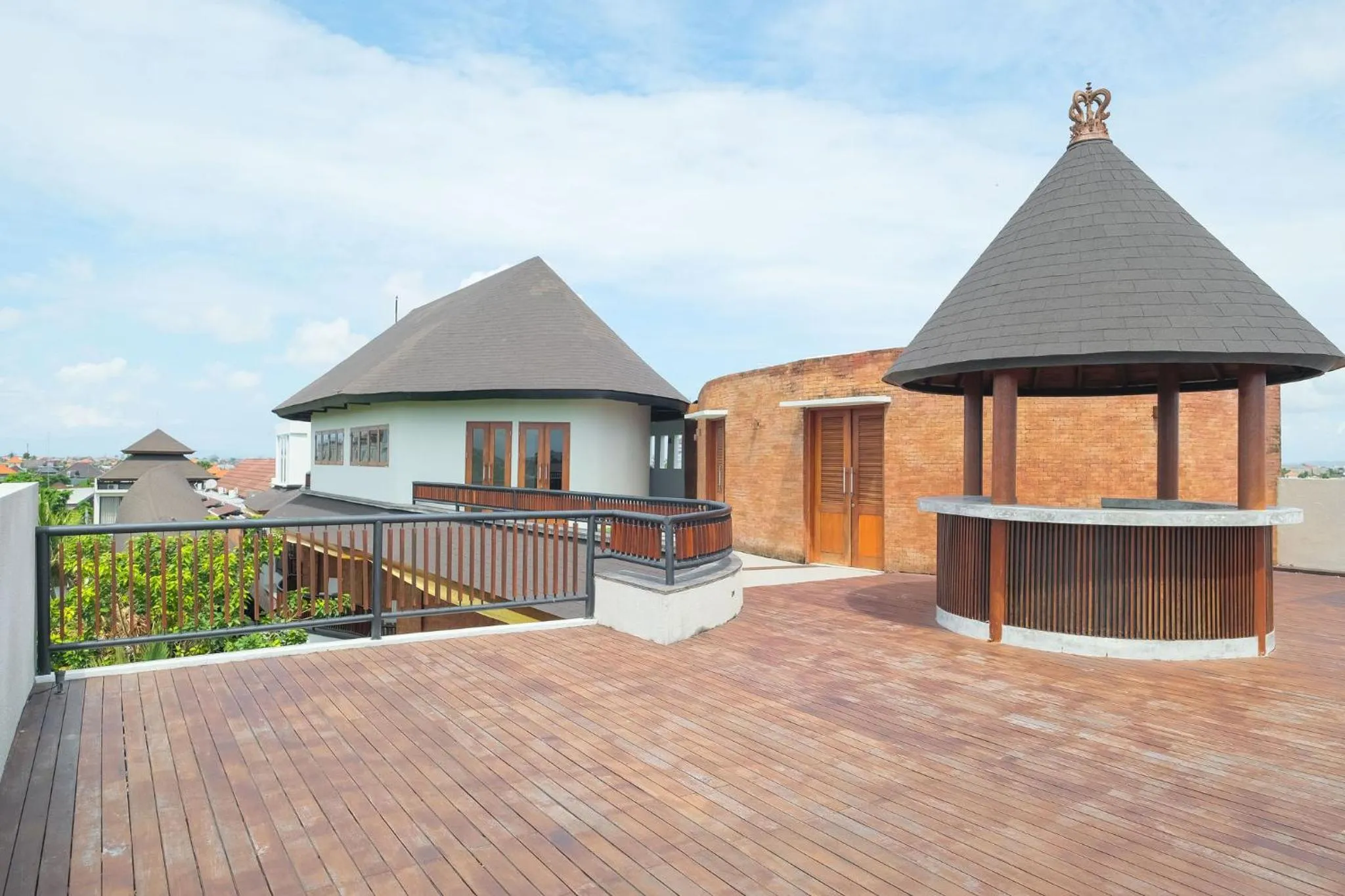 Area and facilities in djabu Seminyak Hotel