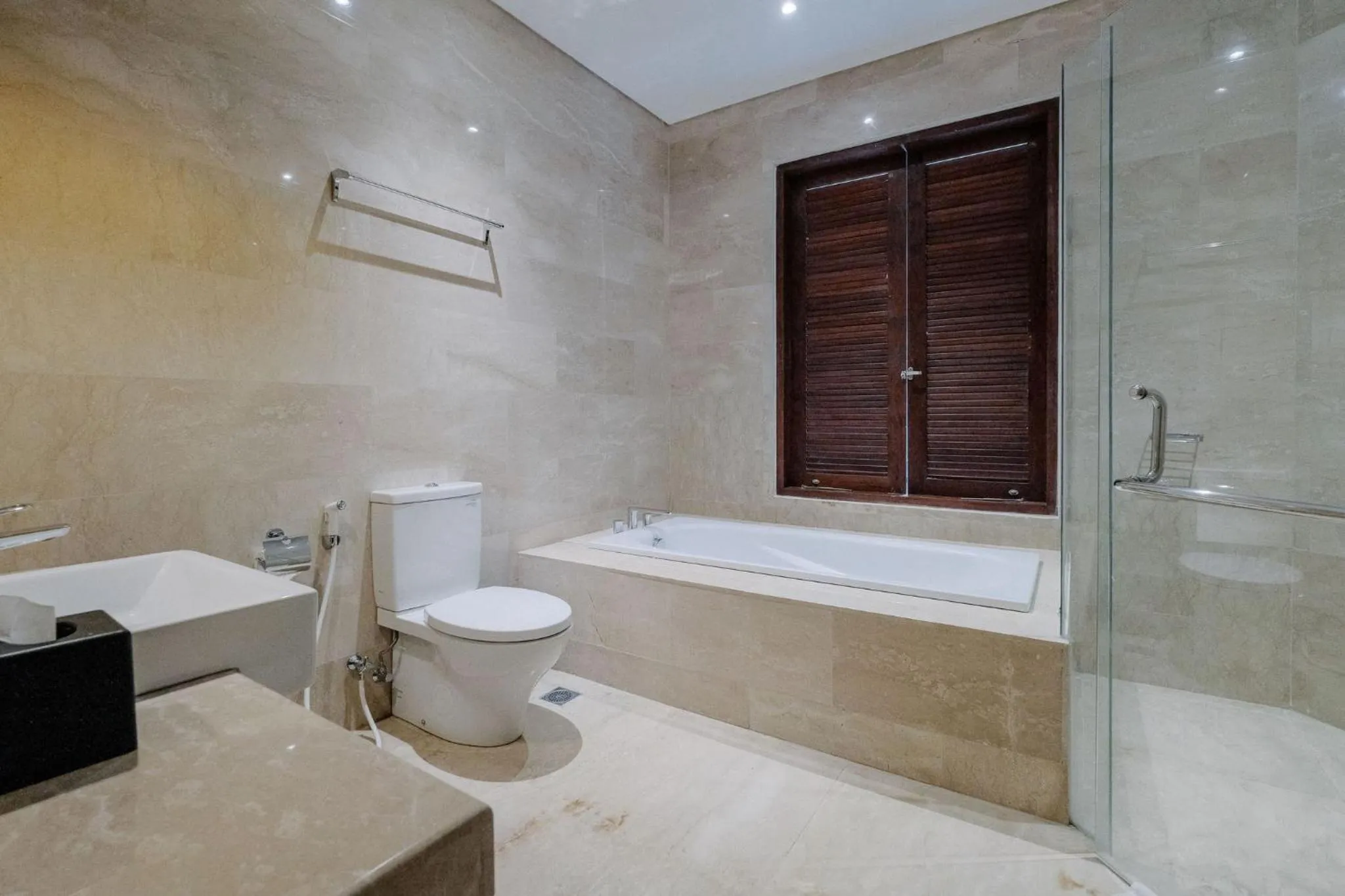 Bathroom in djabu Seminyak Hotel