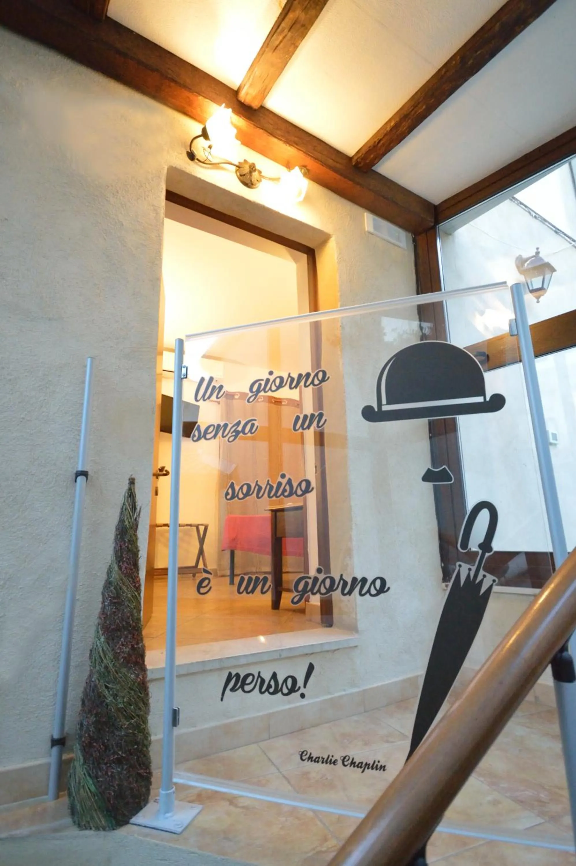 Text overlay in Del Centro