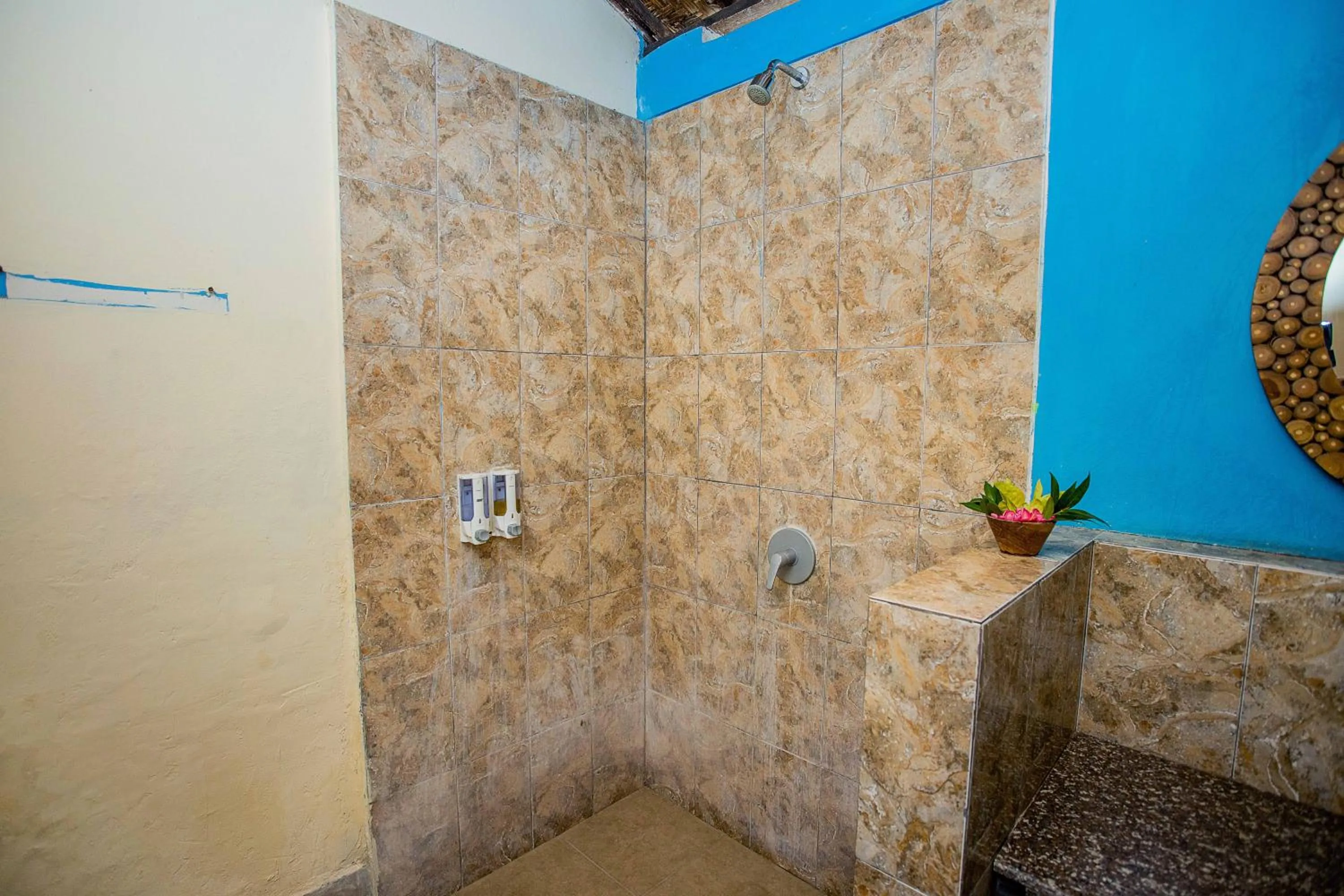 The Tanis Beach Resort Nusa Lembongan