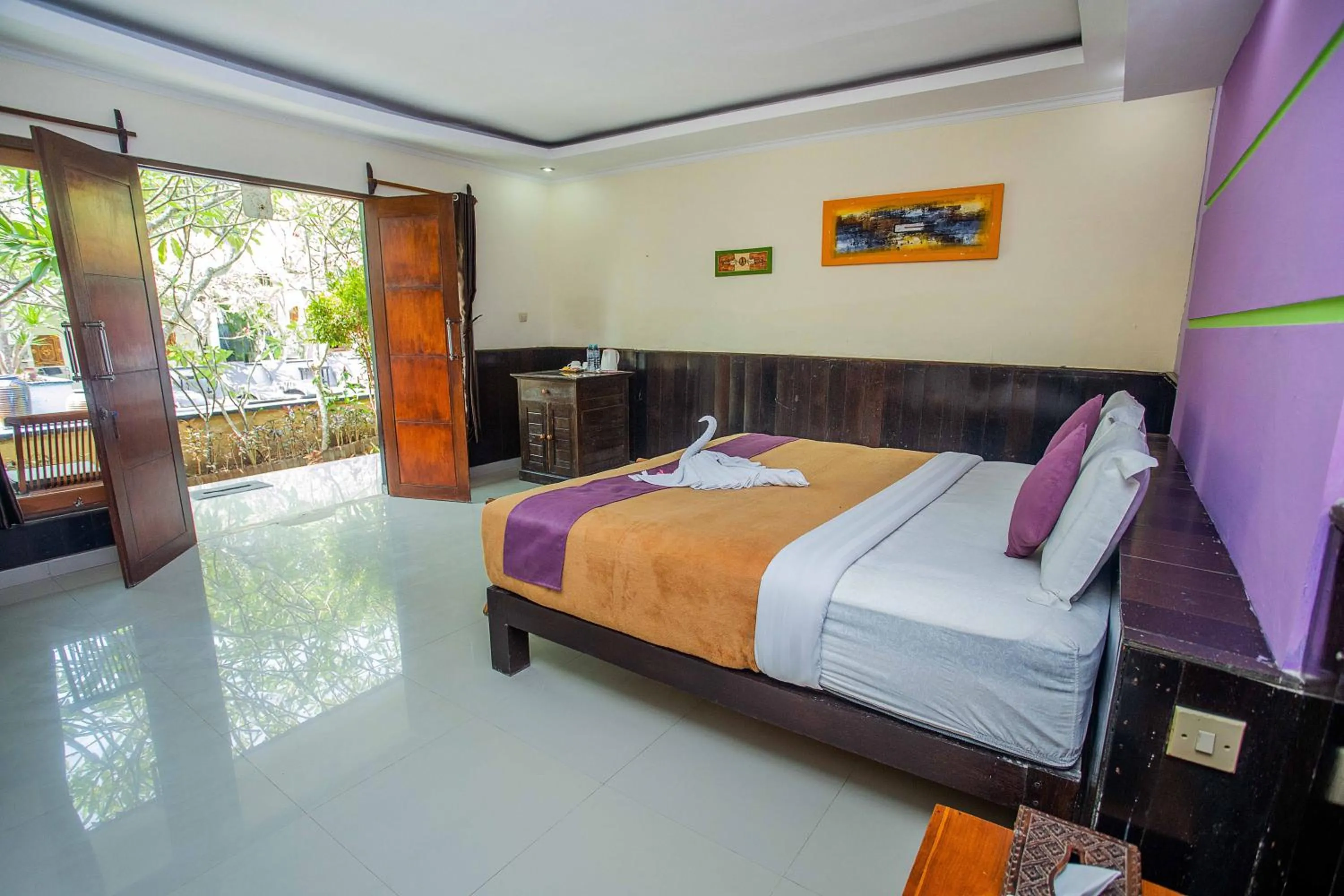Bed in The Tanis Beach Resort Nusa Lembongan