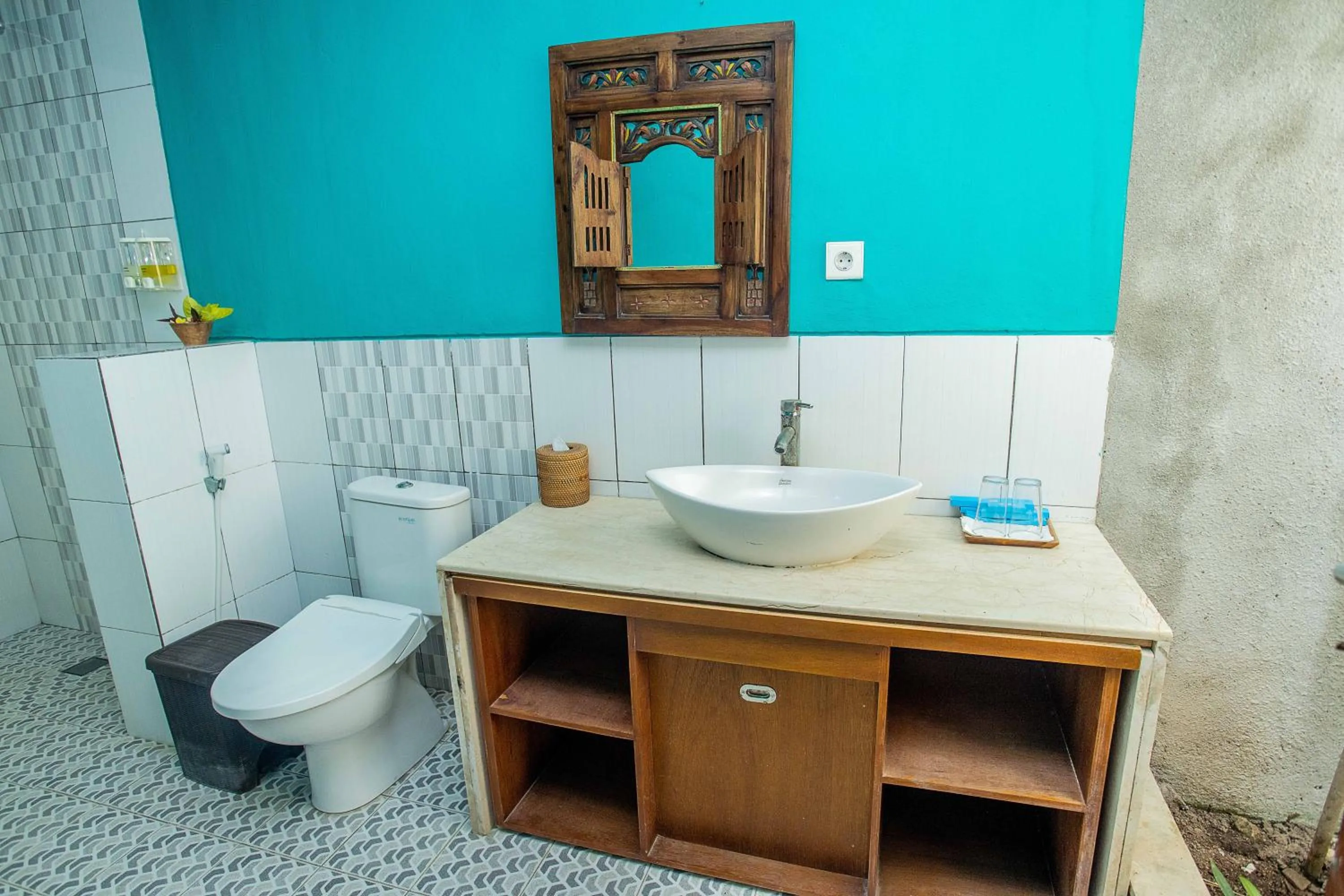 The Tanis Beach Resort Nusa Lembongan