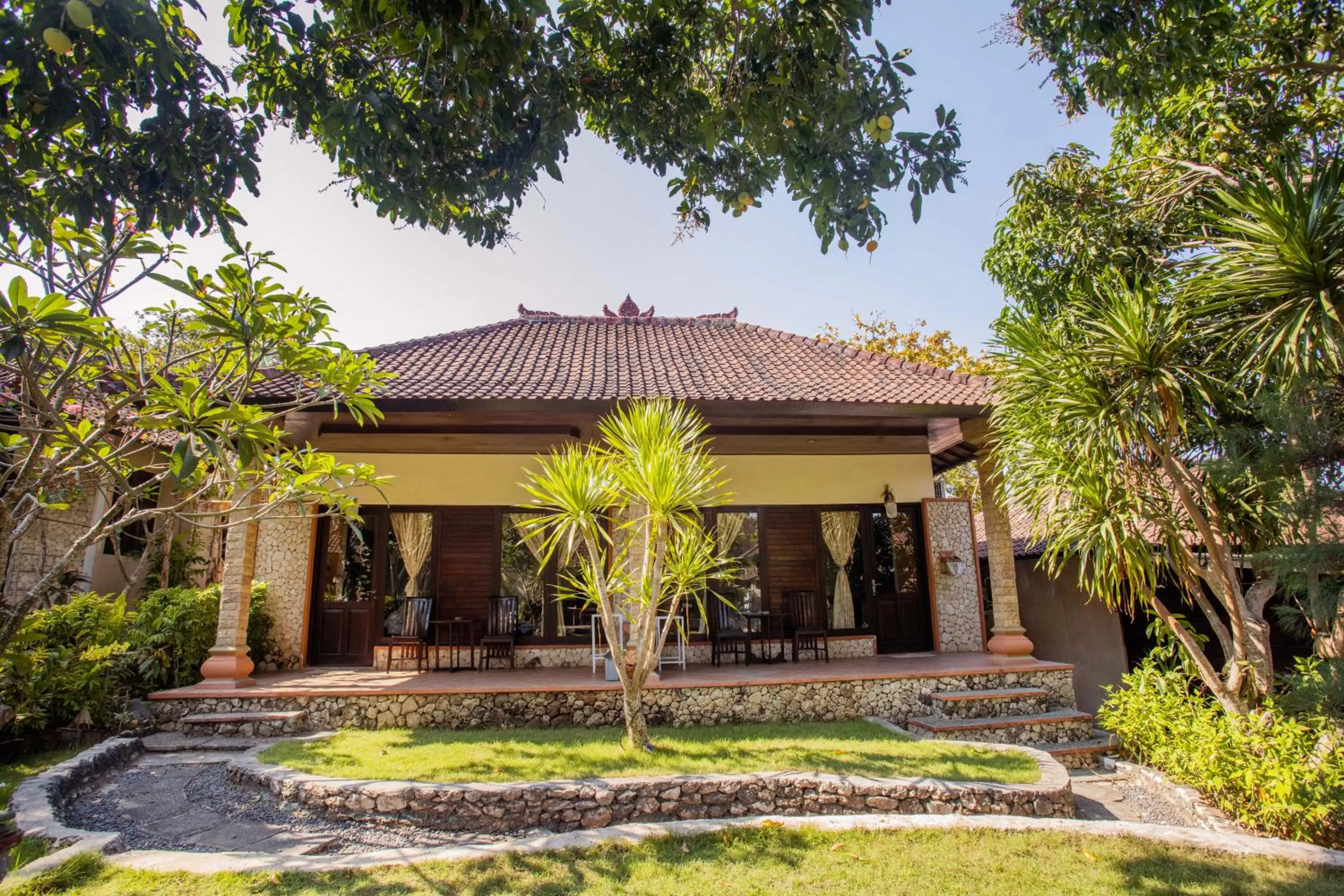 Property building in The Tanis Beach Resort Nusa Lembongan