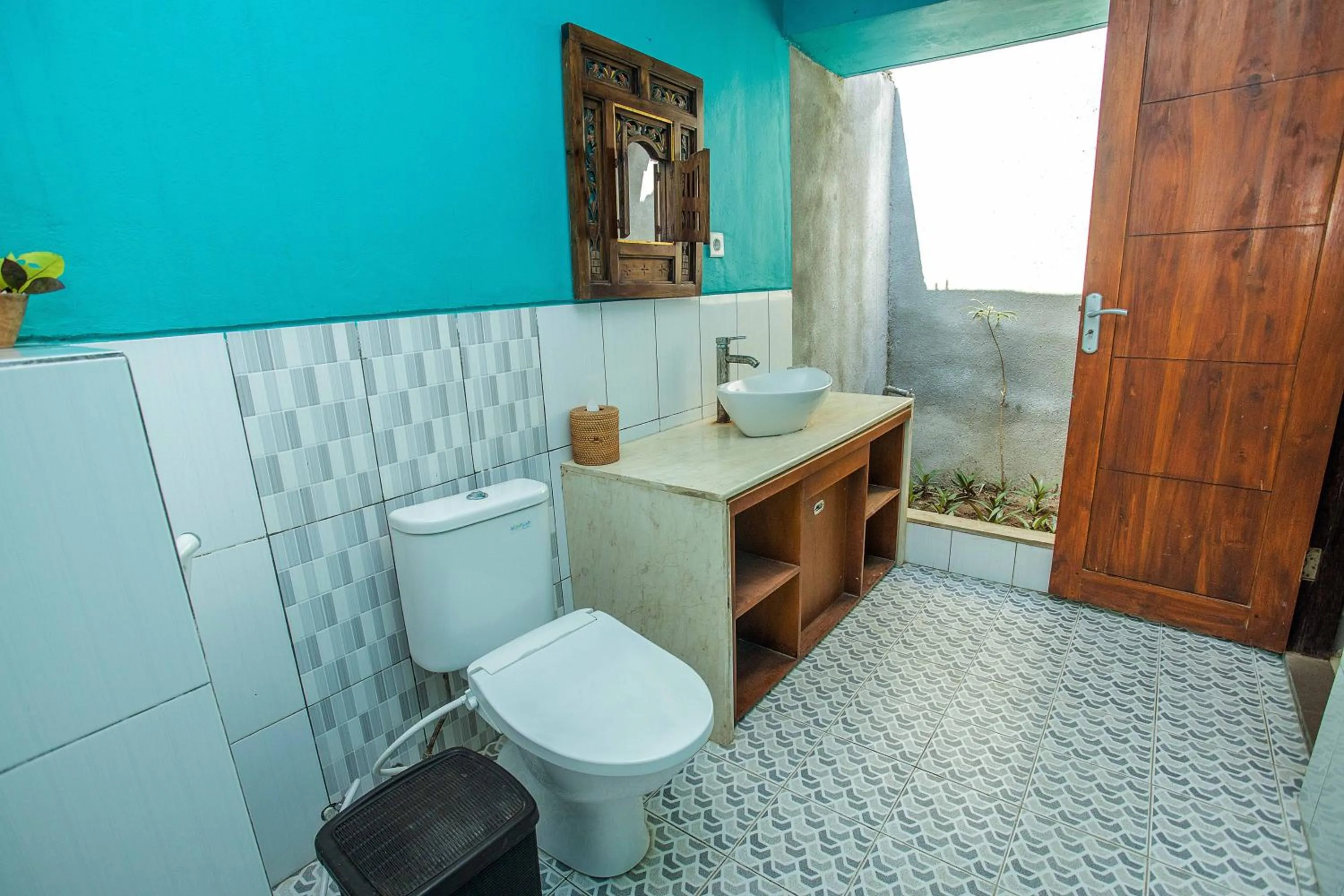 The Tanis Beach Resort Nusa Lembongan