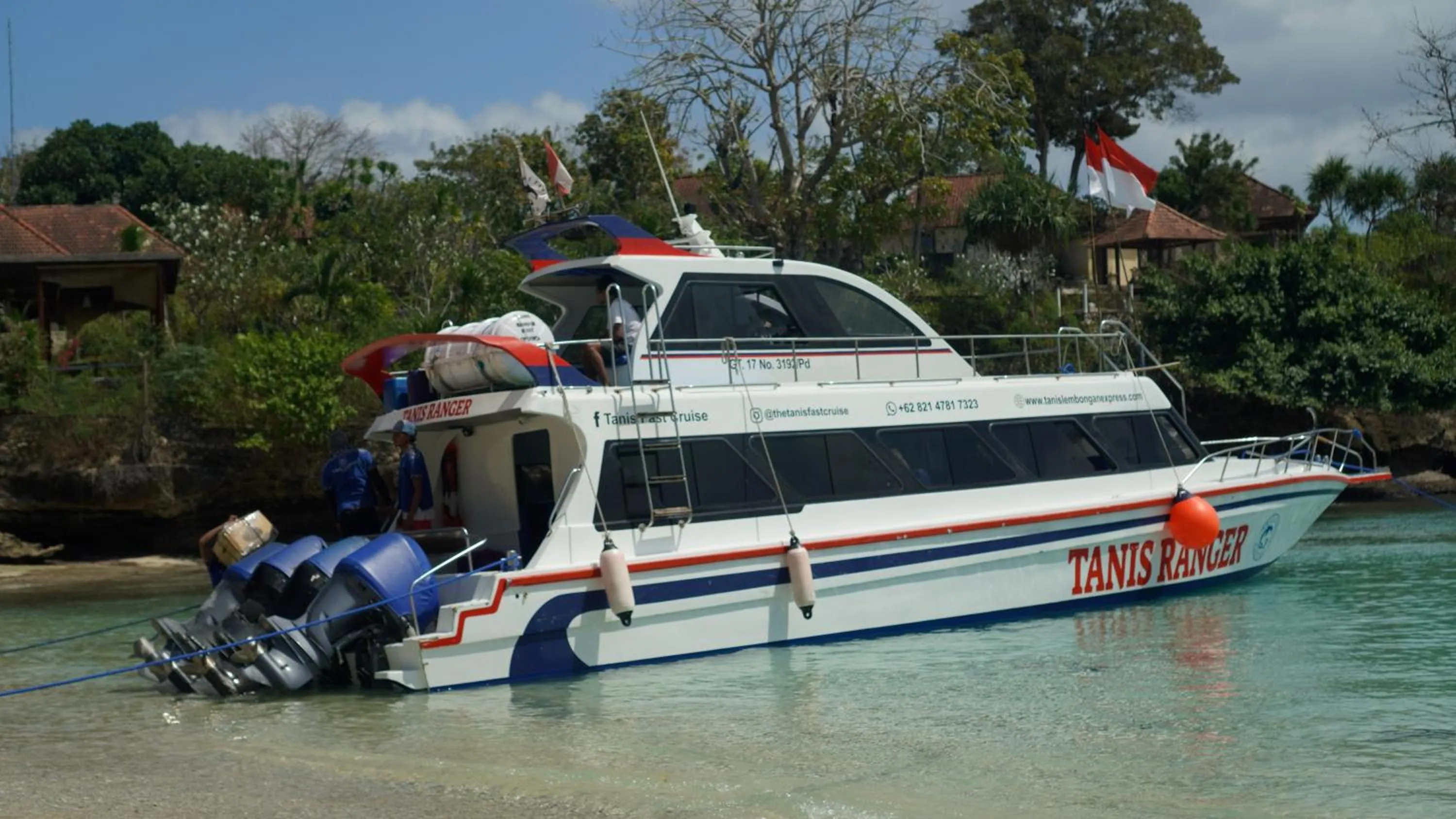 Sea view in The Tanis Beach Resort Nusa Lembongan