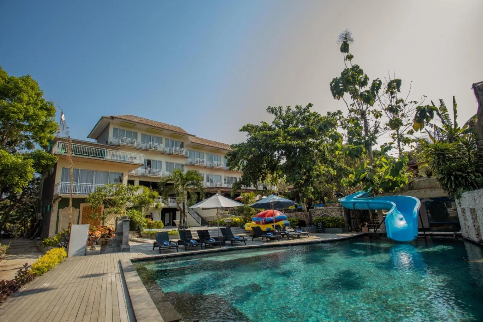 The Tanis Beach Resort Nusa Lembongan