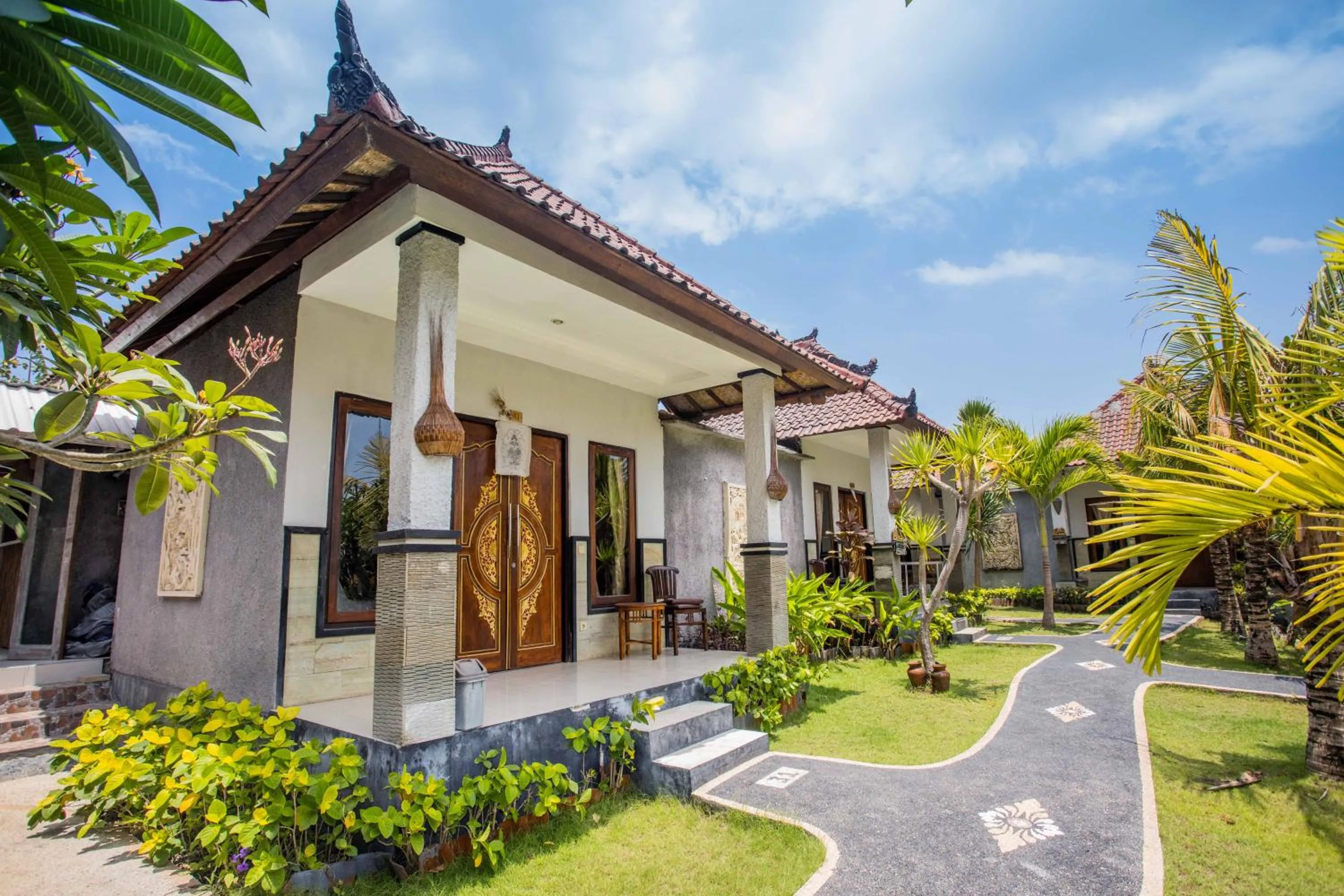 The Tanis Beach Resort Nusa Lembongan