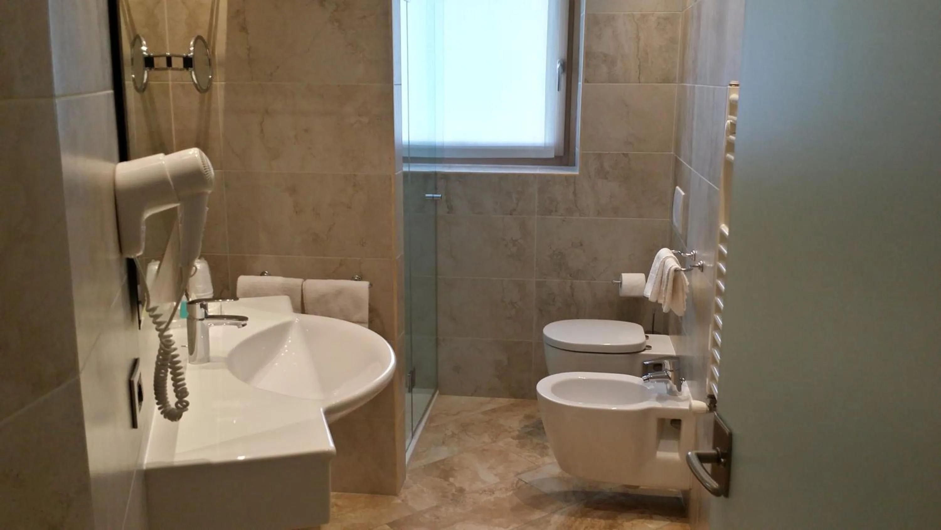 Bathroom in Hotel Alba