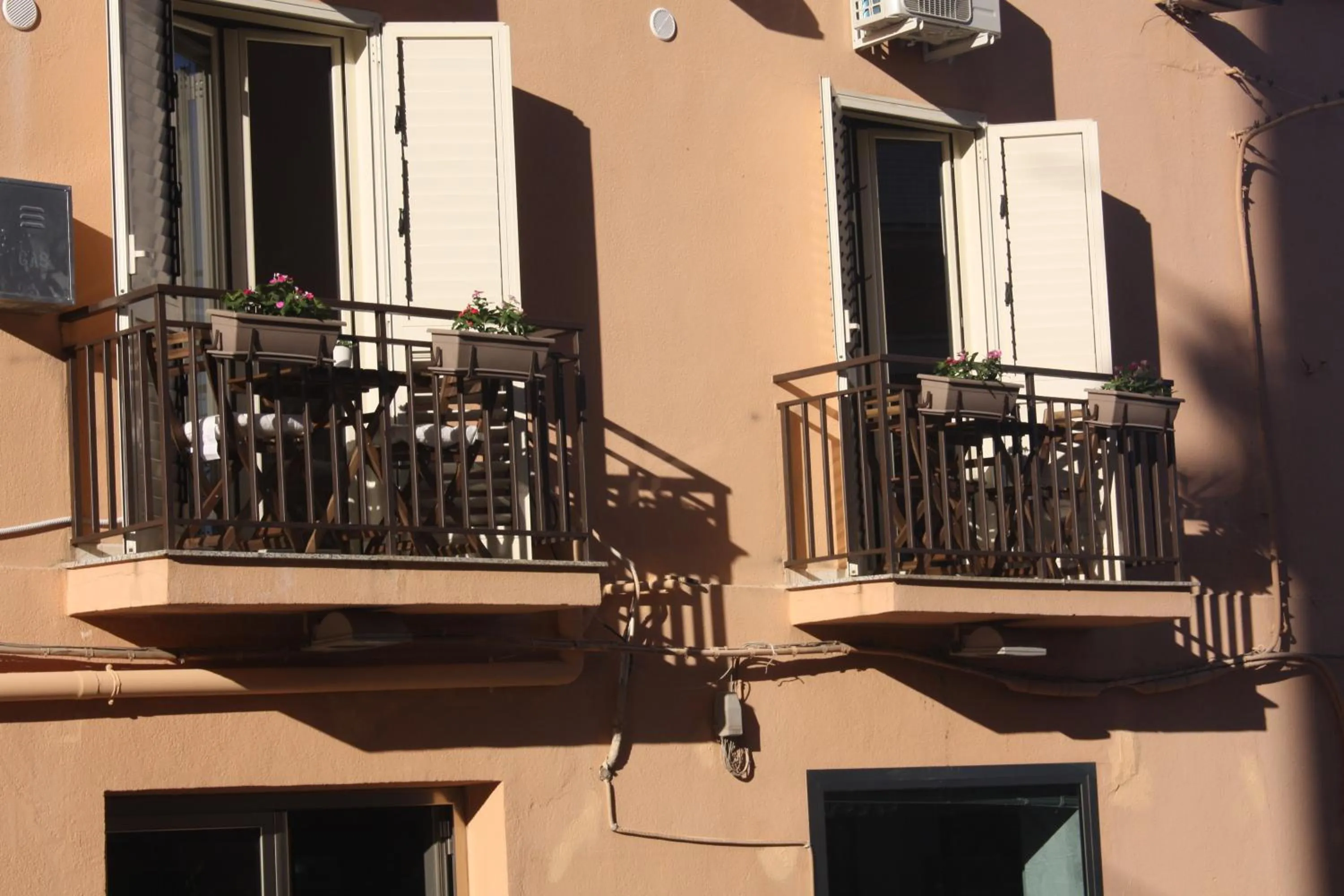 Facade/entrance in Gioeni ventidue