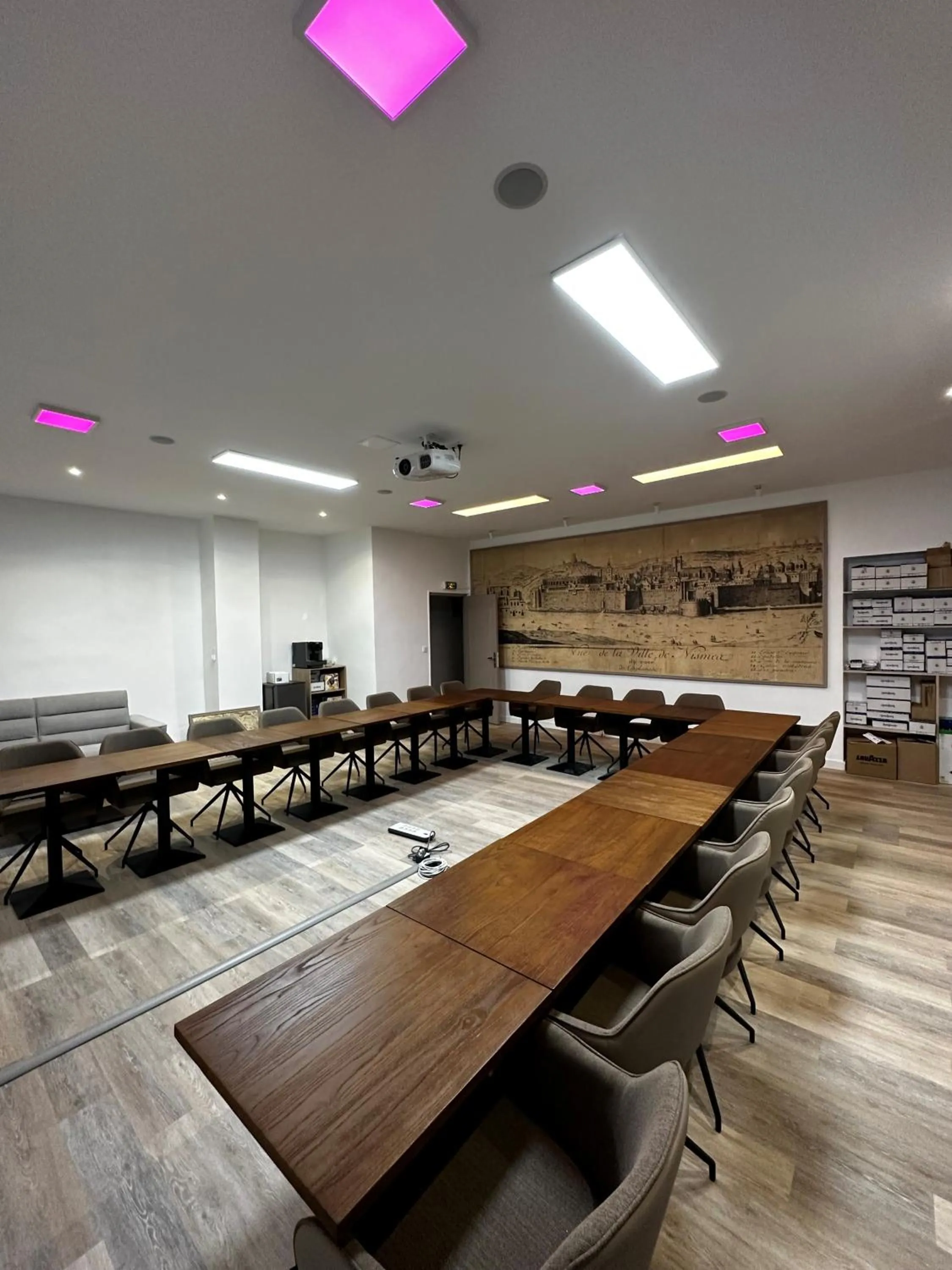 Meeting/conference room in Empire Hôtel