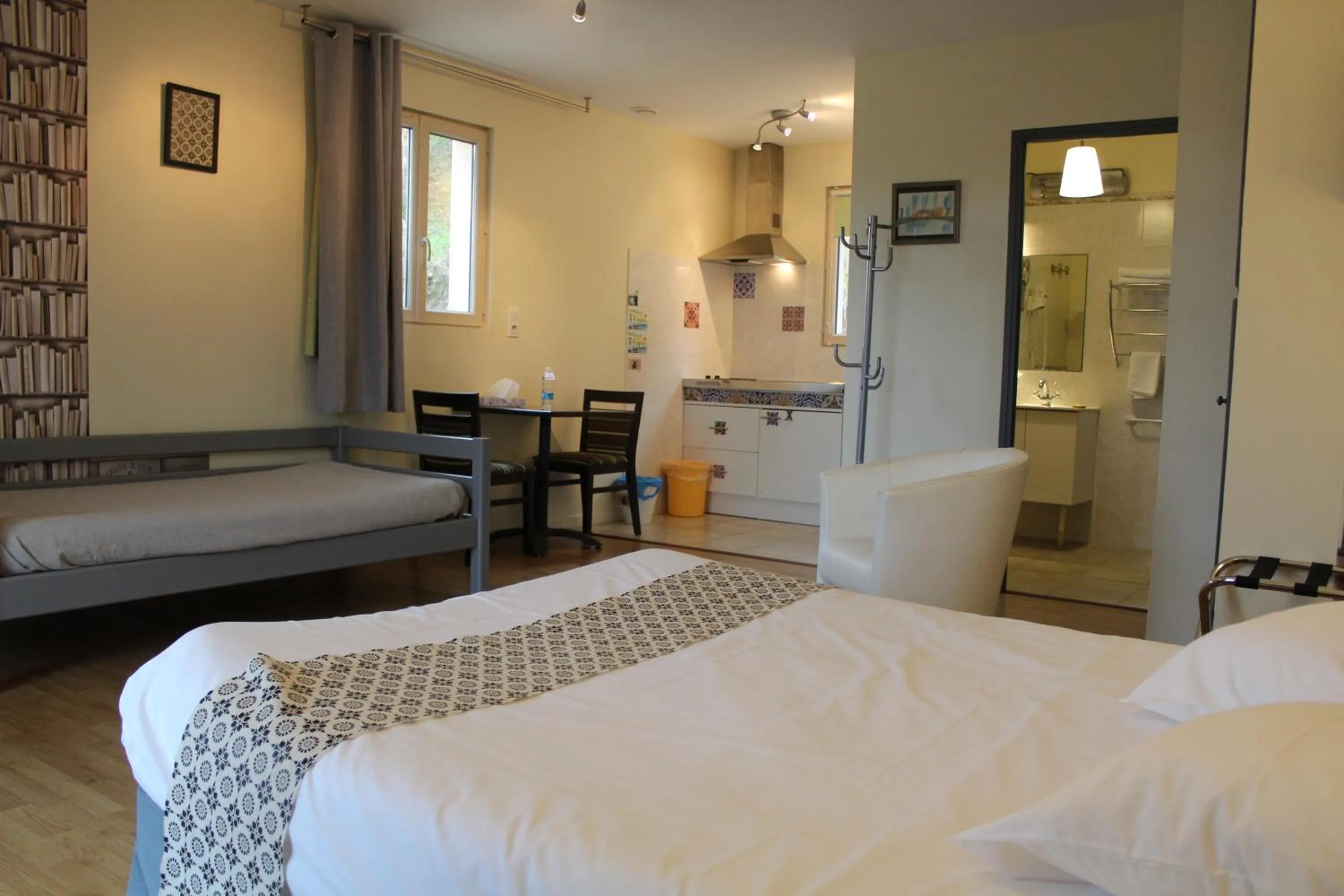 Photo of the whole room, Bed in Hotel La Peyrade