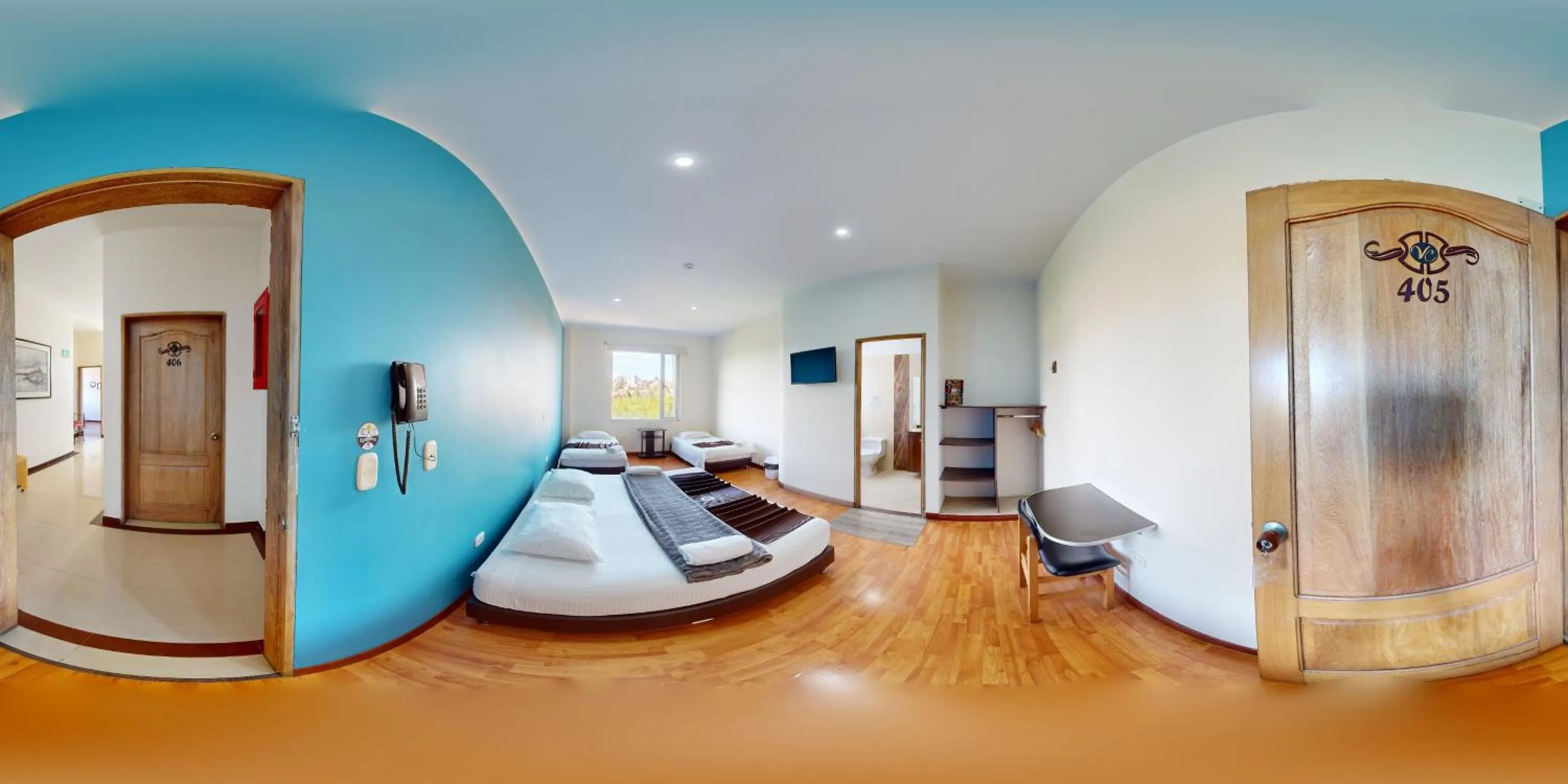 Photo of the whole room, Bed in Hotel Villa Colonia