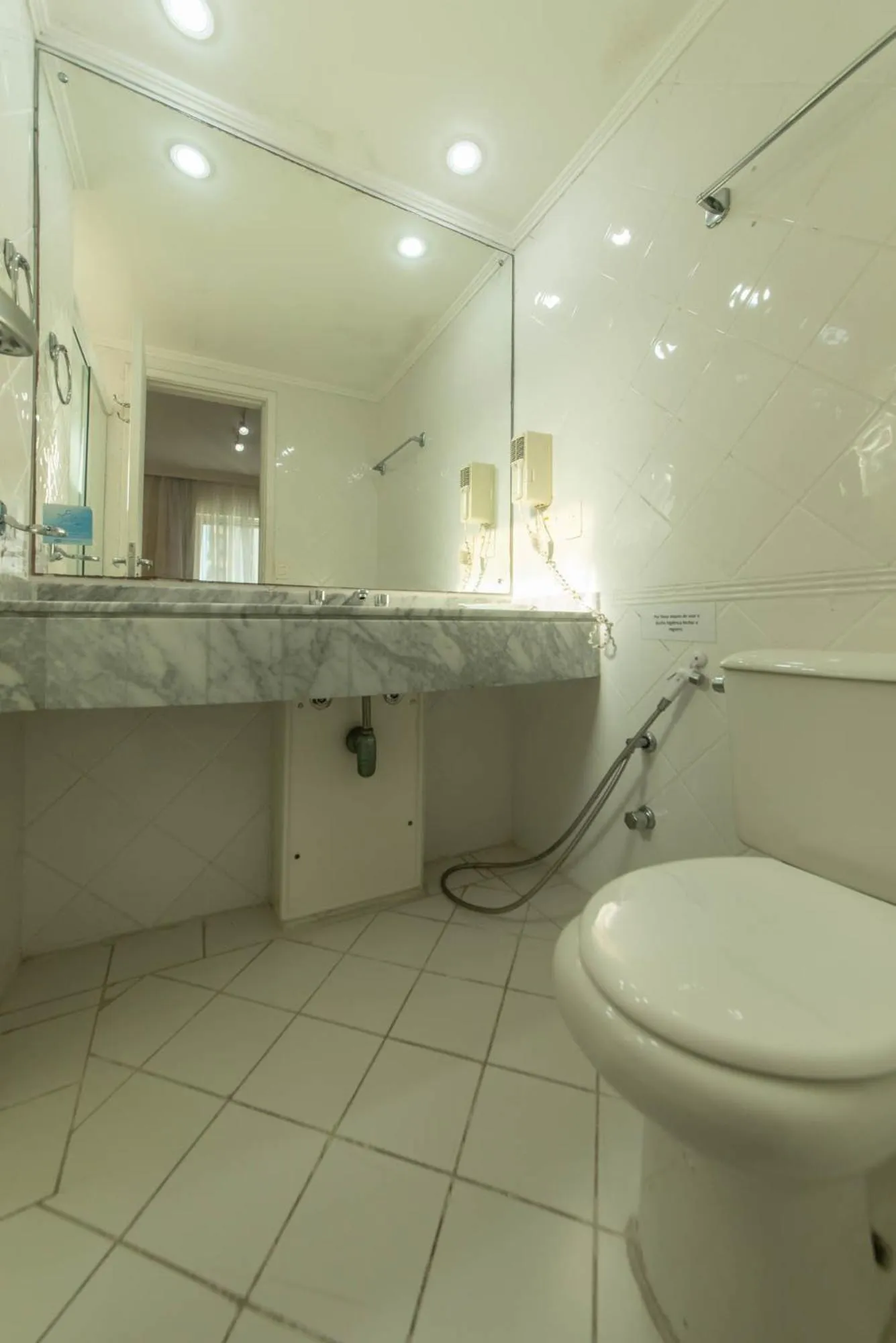 CHARMOSO FLAT NA OSCAR FREIRE