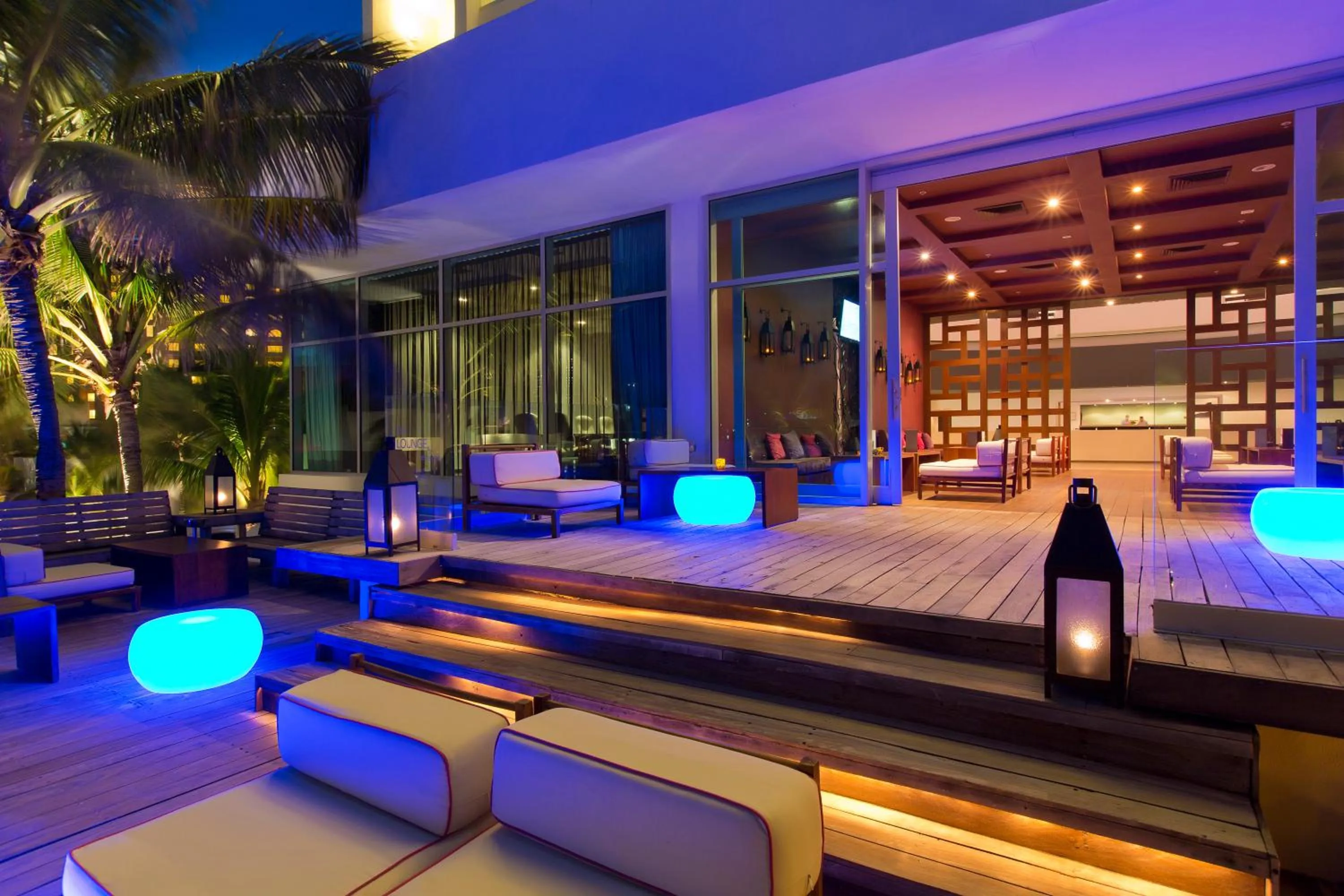 Lounge or bar in Altitude at Krystal Grand Cancun - All Inclusive