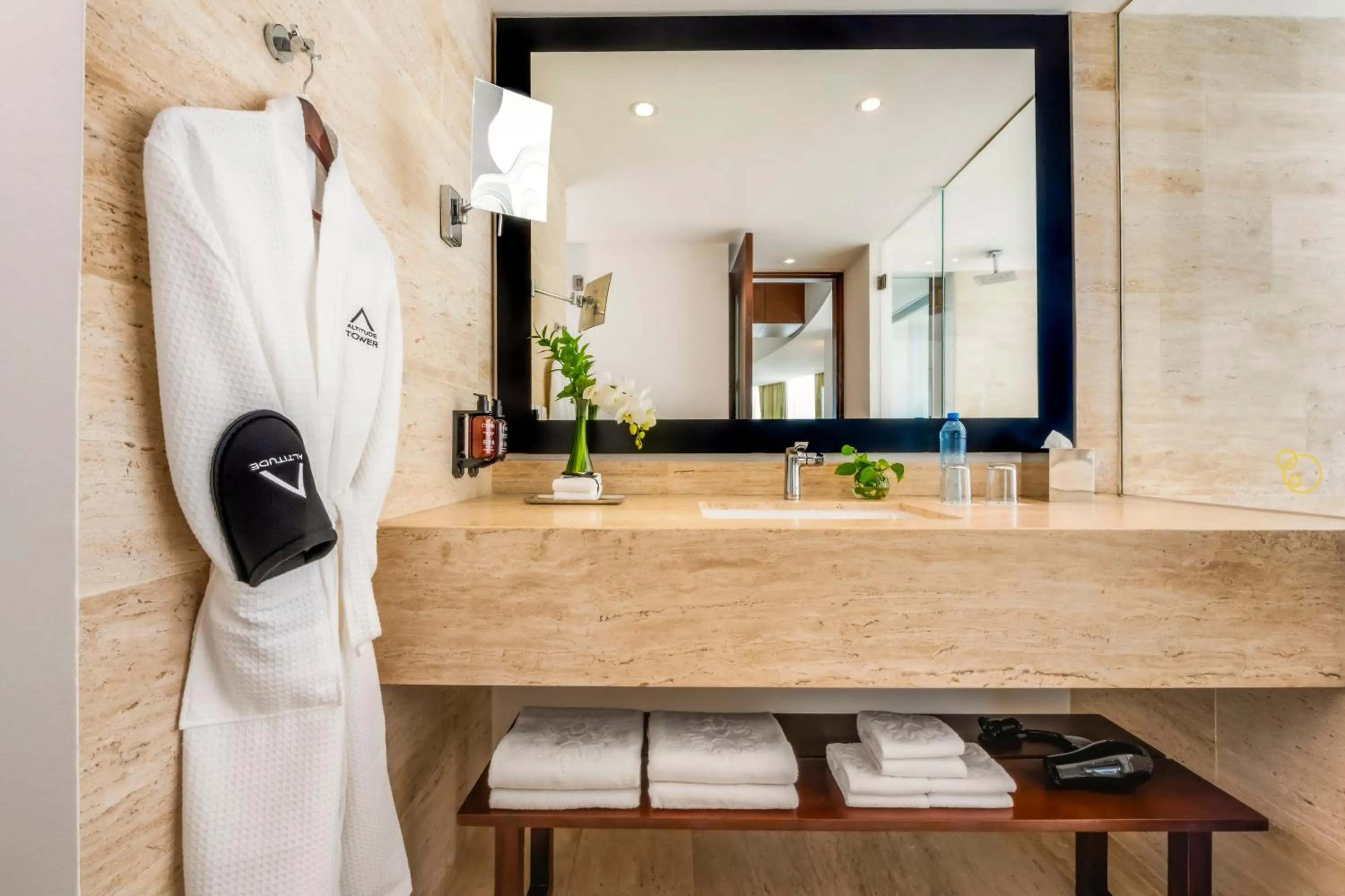 Shower in Altitude at Krystal Grand Cancun - All Inclusive