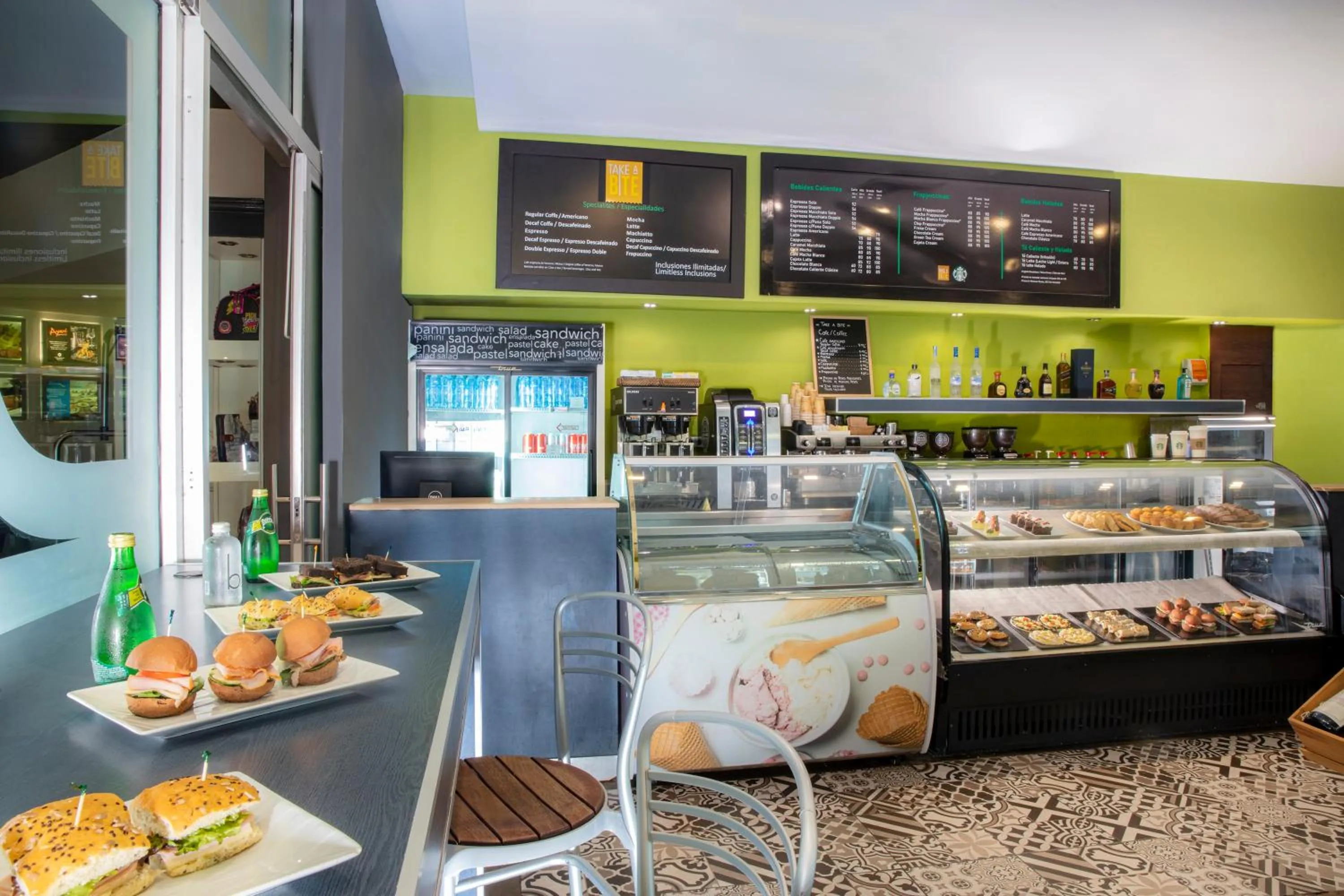 Coffee/tea facilities in Altitude at Krystal Grand Cancun - All Inclusive