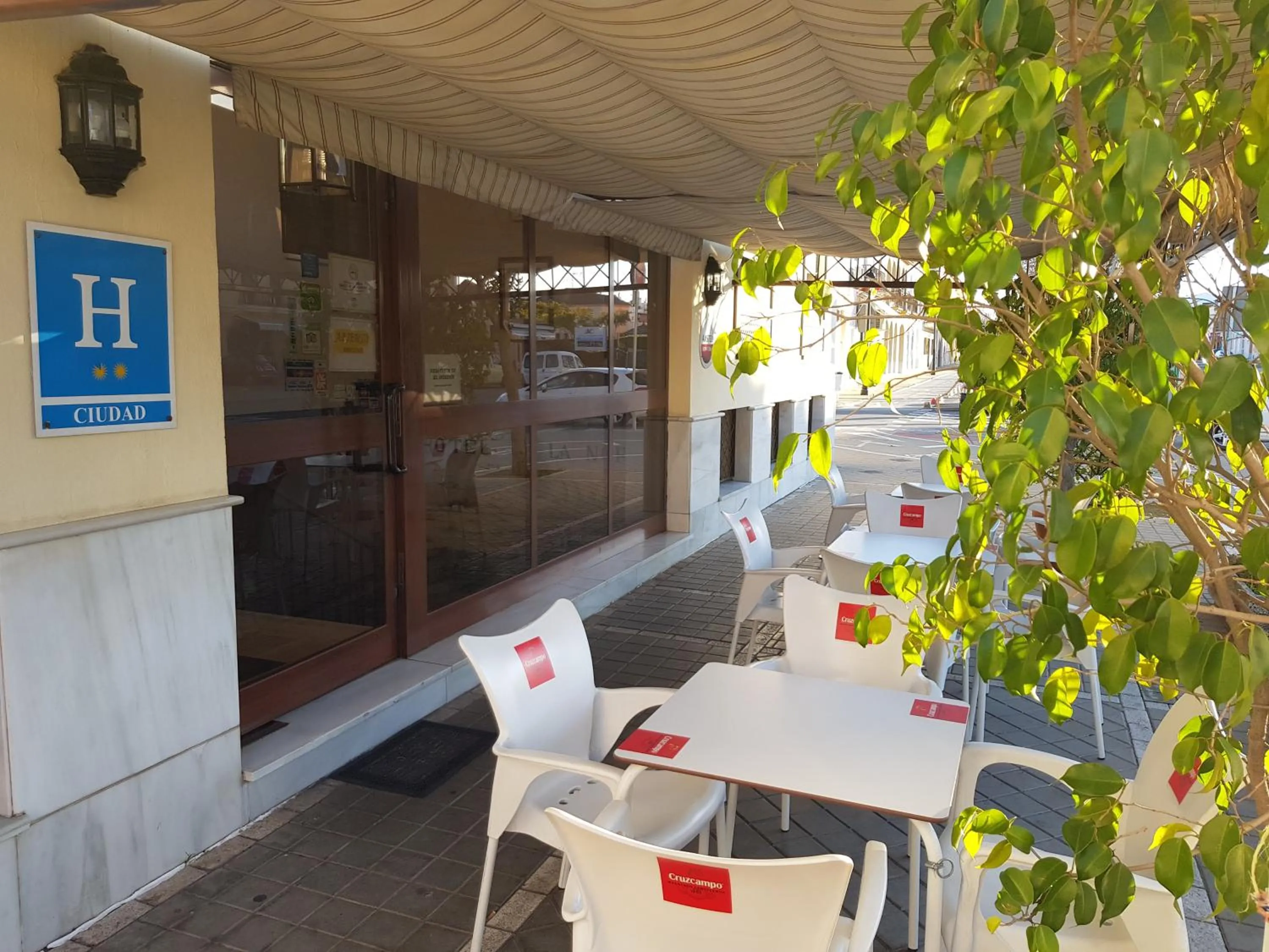 Facade/entrance in Hotel La Noria