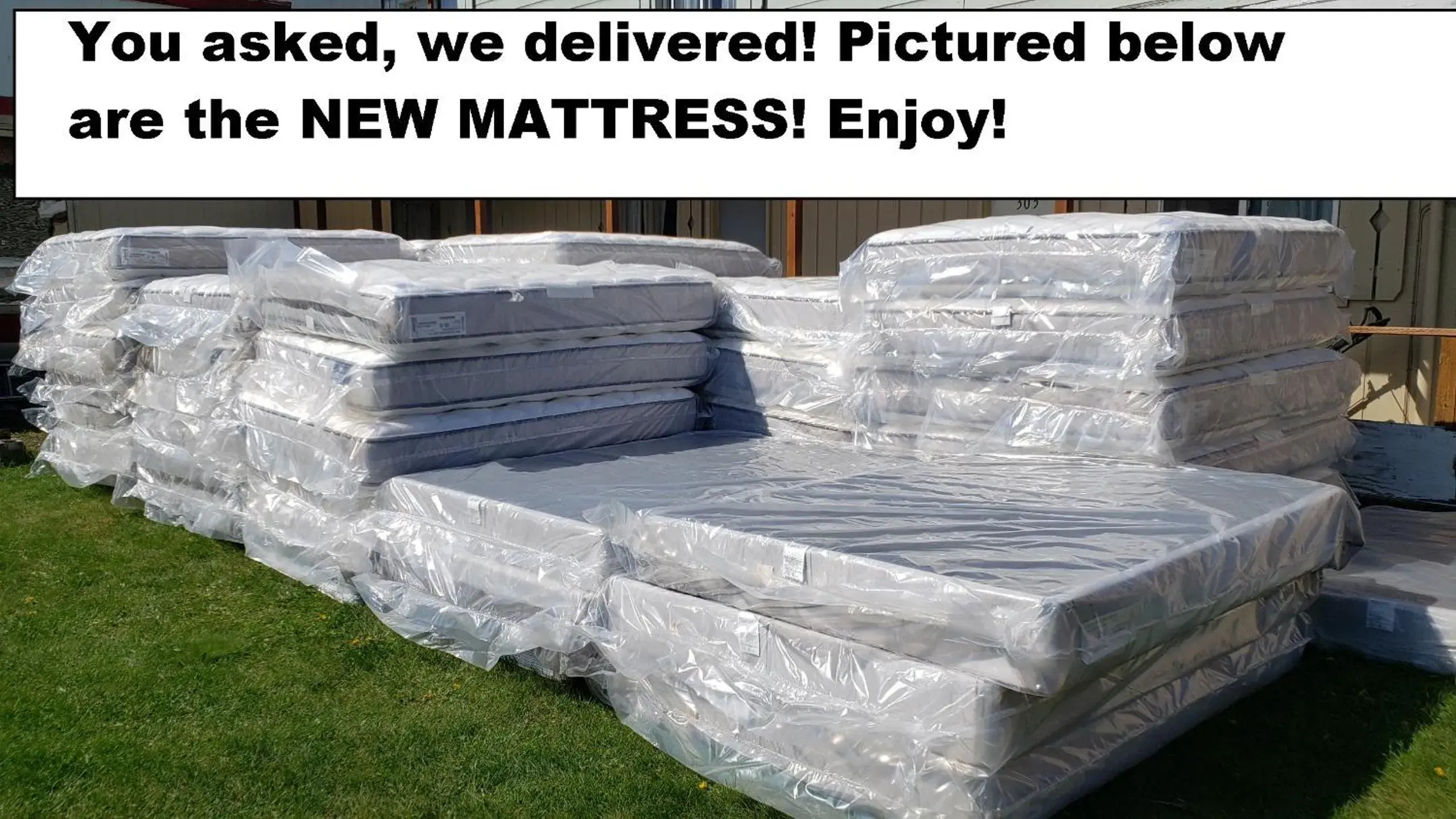 Standard Queen Room in Glacier Hotel Standard Queen Room in Glacier Hotel