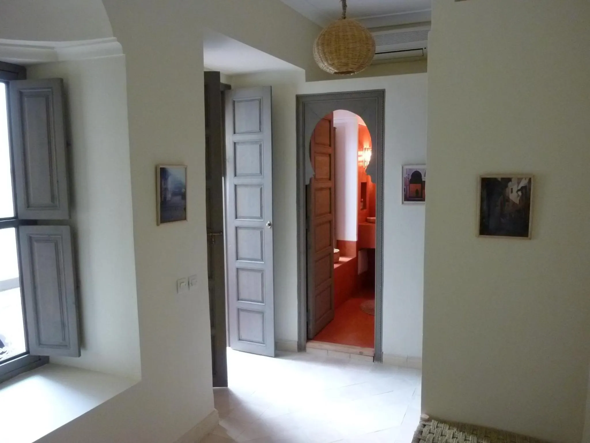 Photo of the whole room in Dar Andamaure