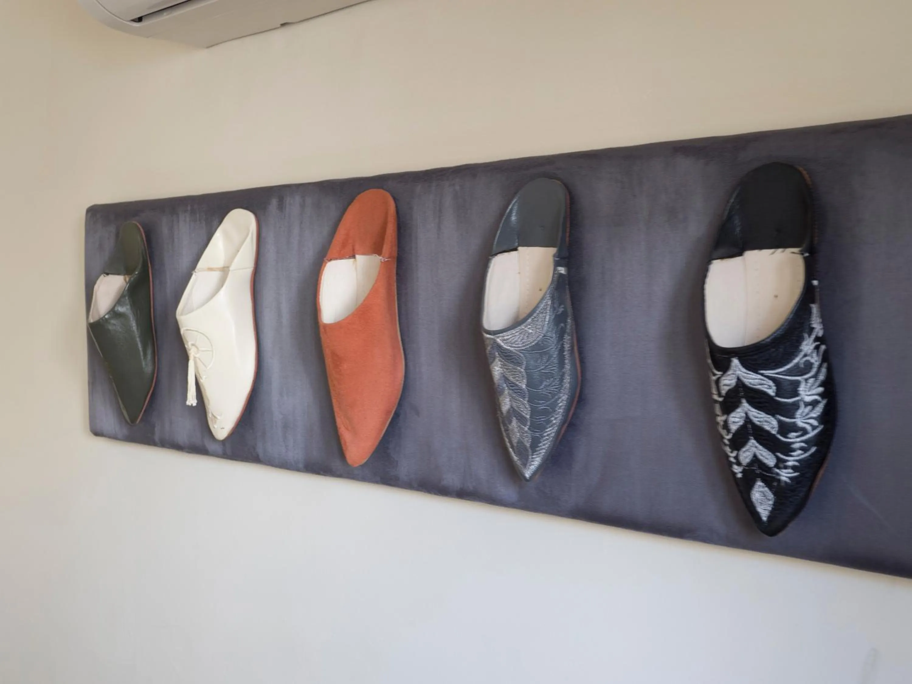 Decorative detail in Dar Andamaure