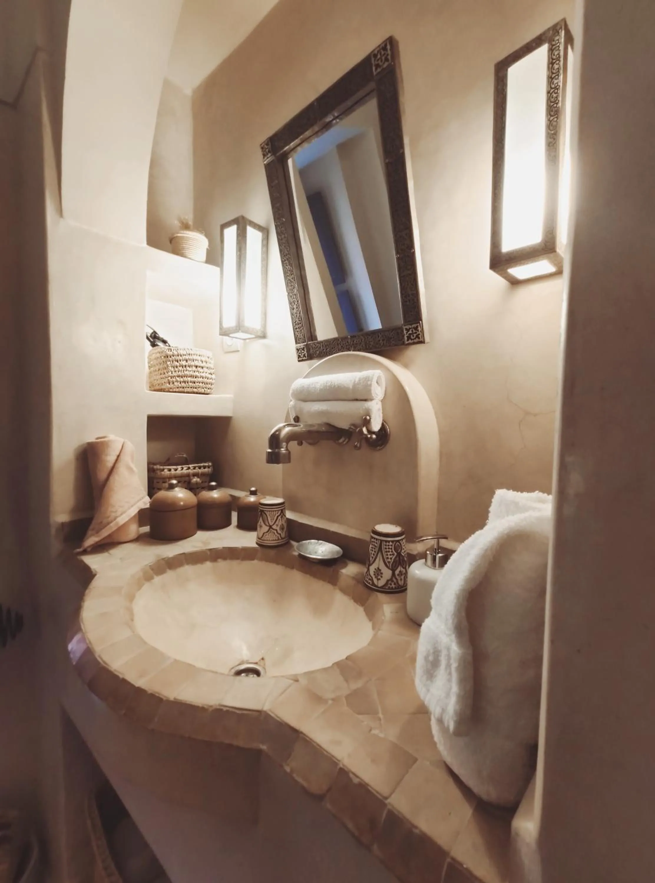 Bathroom in Dar Andamaure