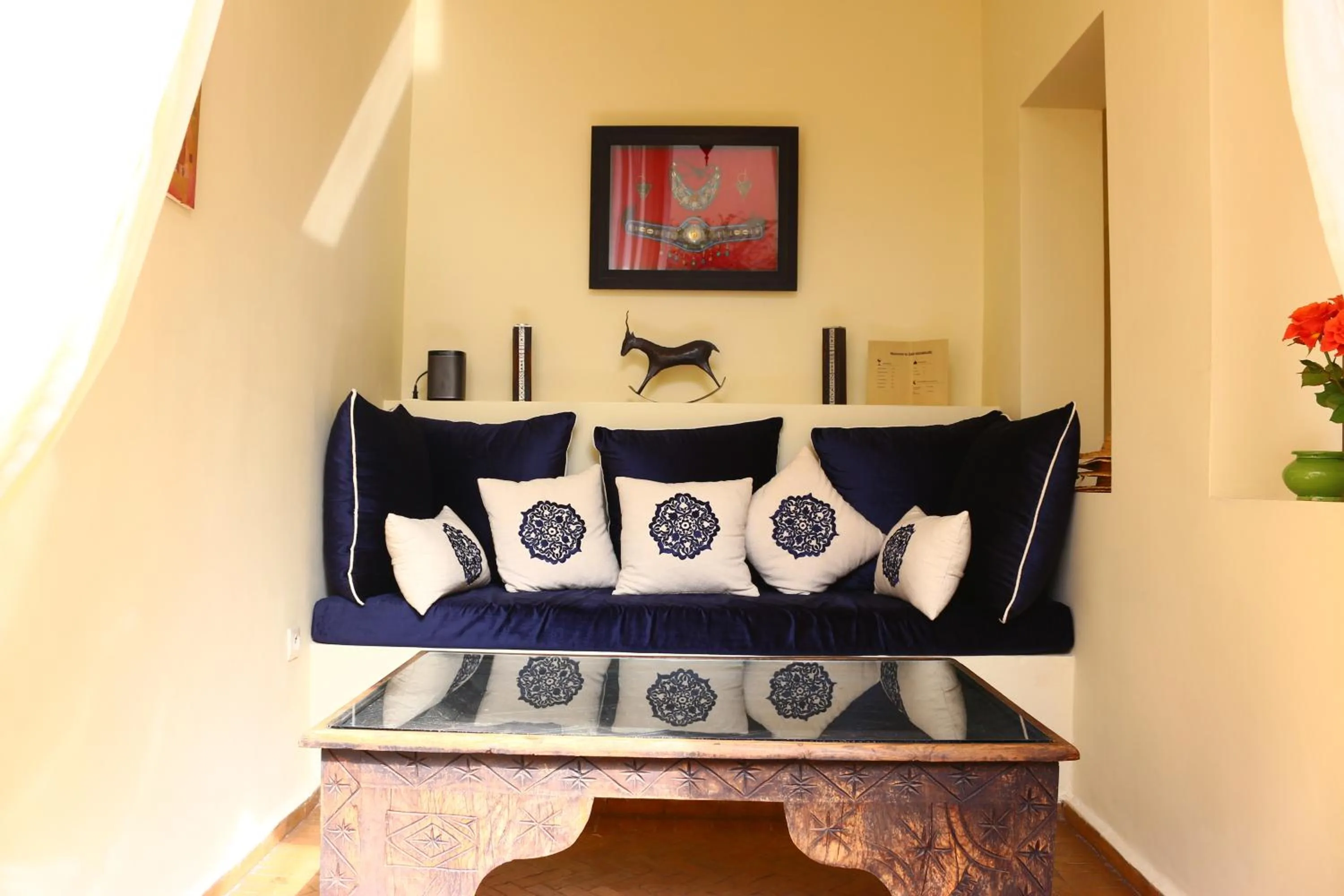 Seating area, Bed in Dar Andamaure