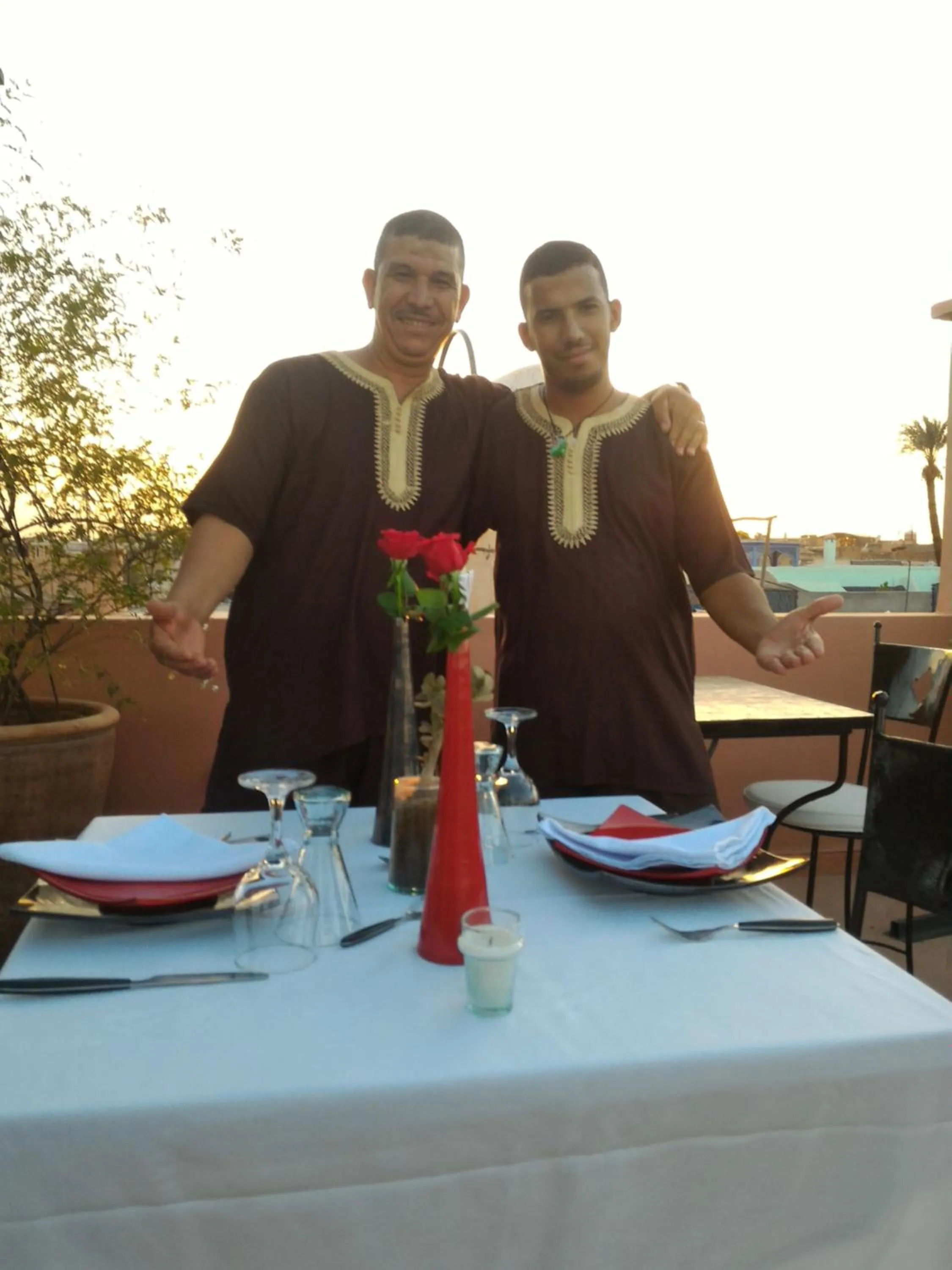 Staff in Dar Andamaure