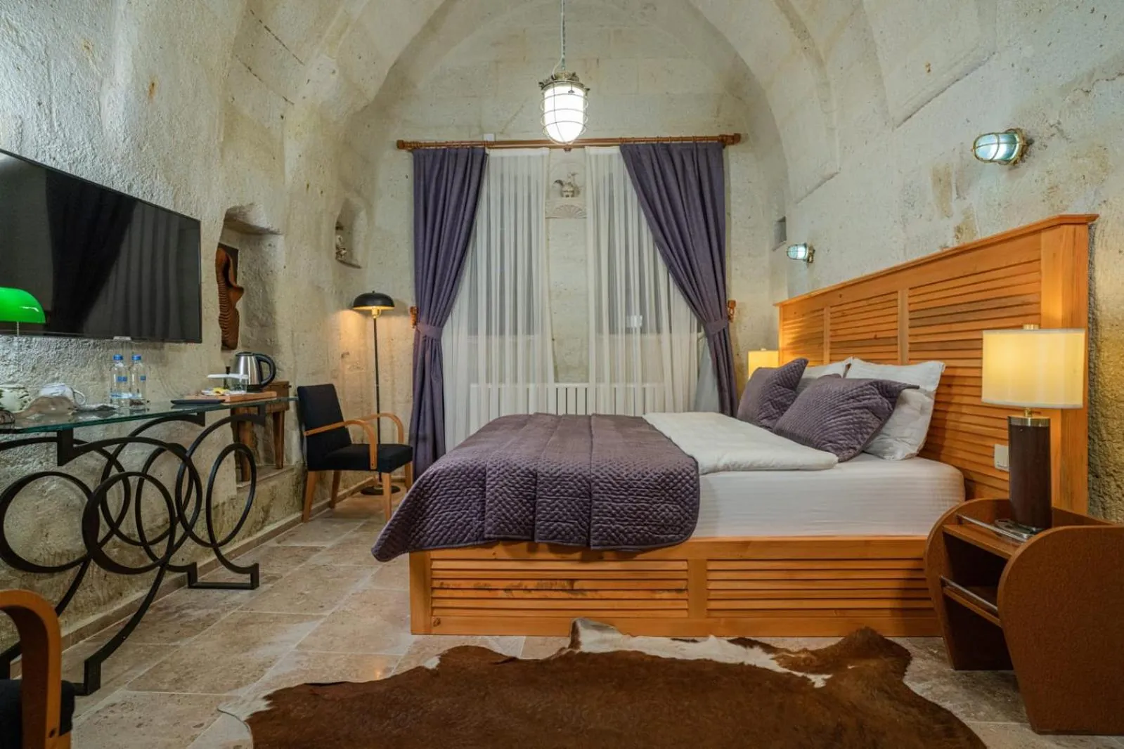 Bed in Canela Cave Hotel - Cappadocia