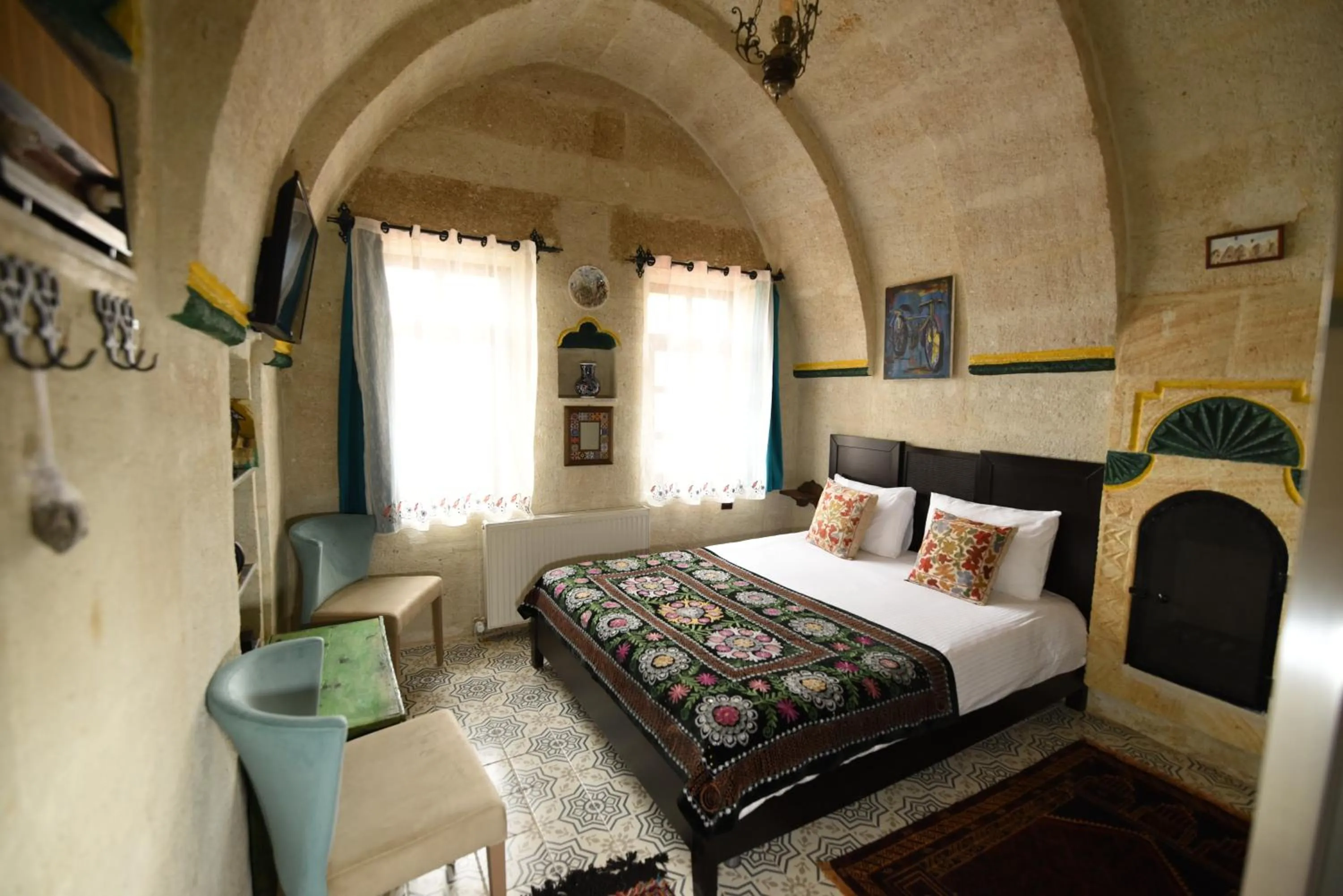 Photo of the whole room, Bed in Canela Cave Hotel - Cappadocia