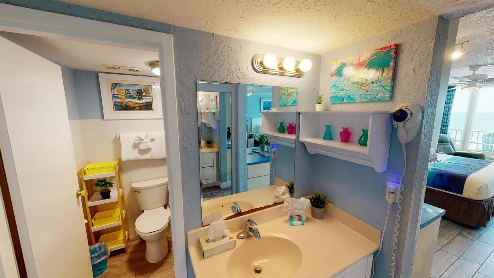 Bathroom in Island Inn Beach Resort