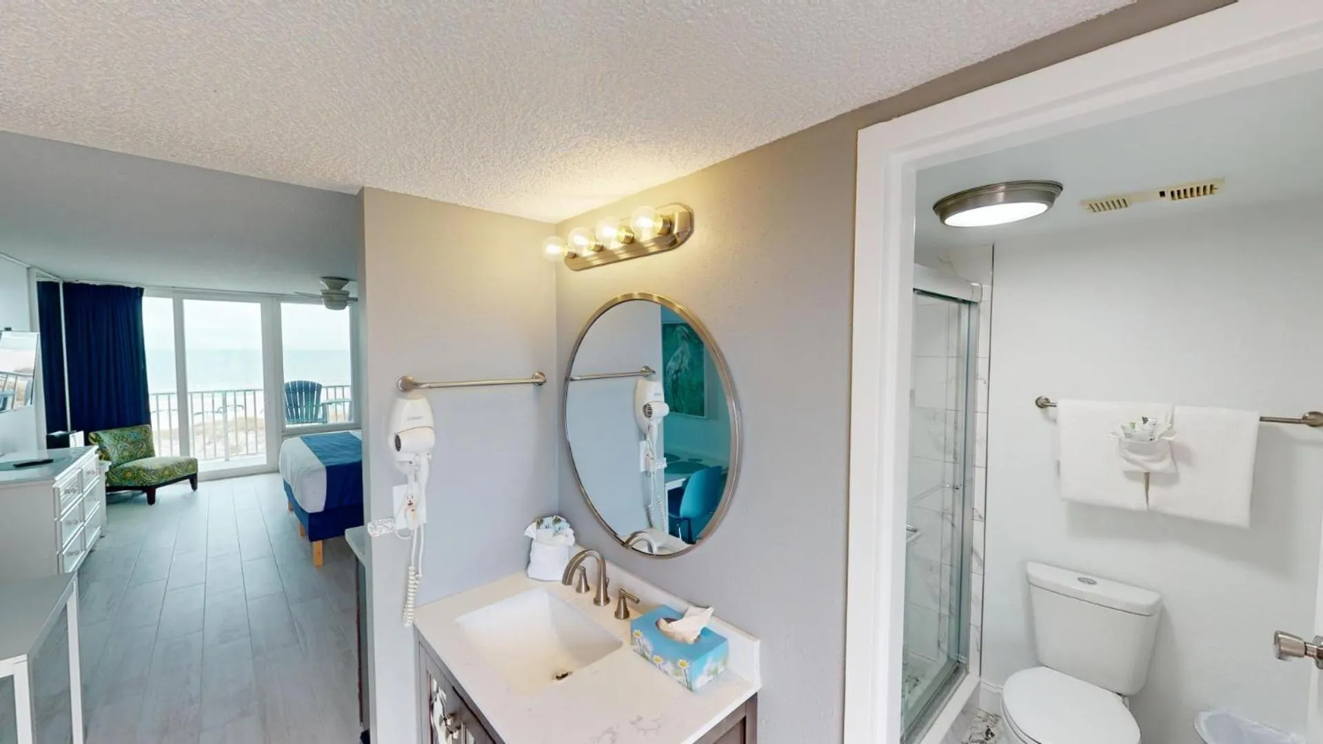 Bathroom in Island Inn Beach Resort